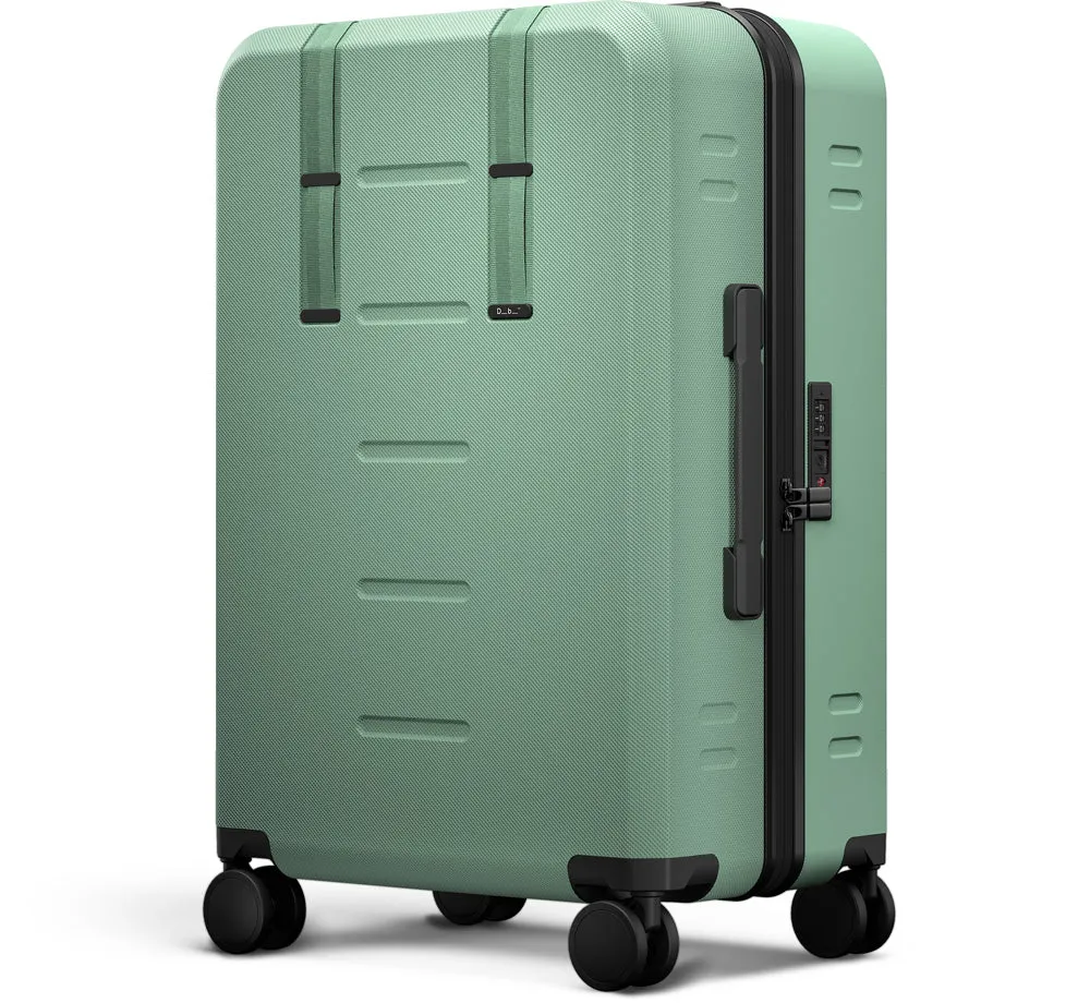 D_b_ Ramverk Medium Check In Lightweight Spinner Luggage Bags Db