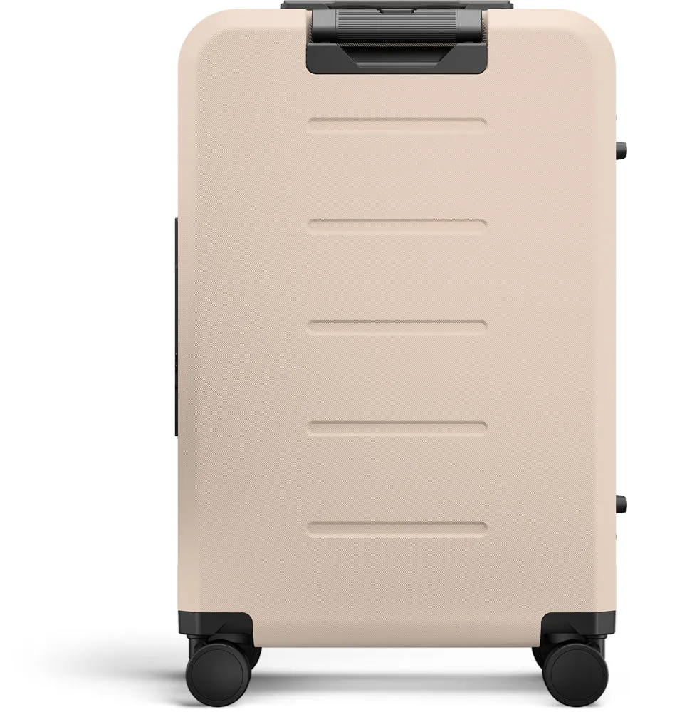 D_b_ Ramverk Medium Check In Lightweight Spinner Luggage Bags Db