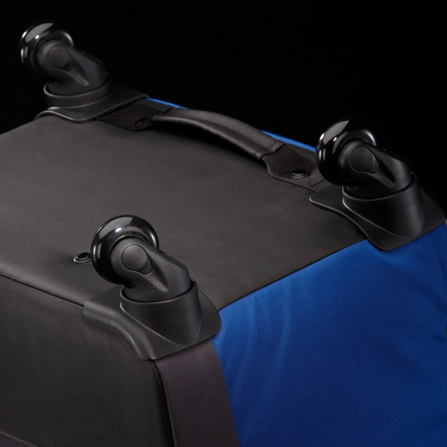 Eagle Creek Travel Gateway 22" 4-Wheel Carry-On Luggage Bags Eagle-Creek