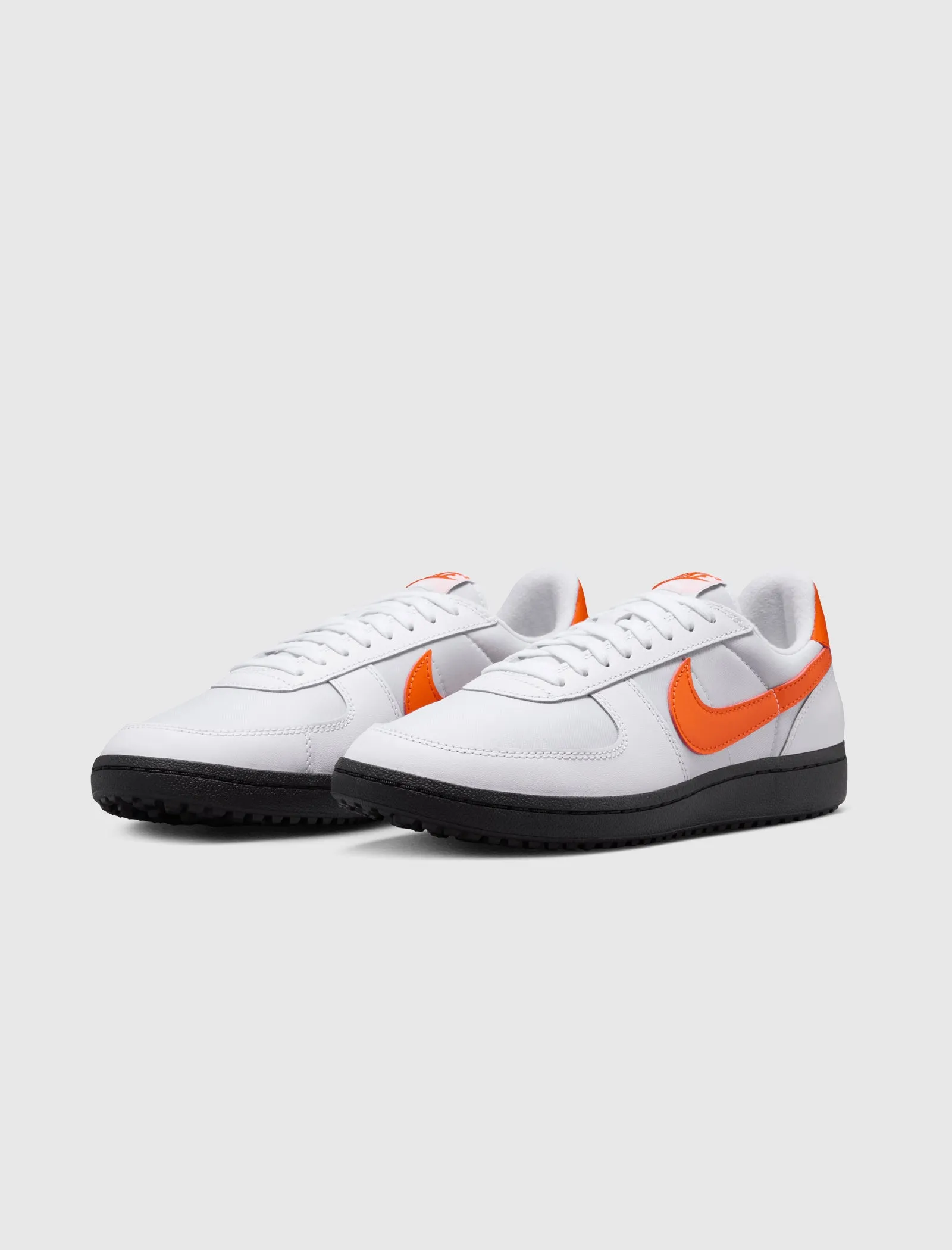 FIELD GENERAL '82 "ORANGE BLAZE" Nike sports sneakers