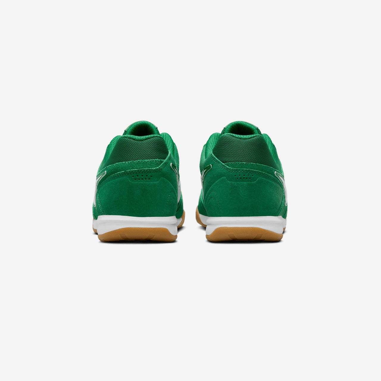 Gato Nike casual lifestyle sneakers