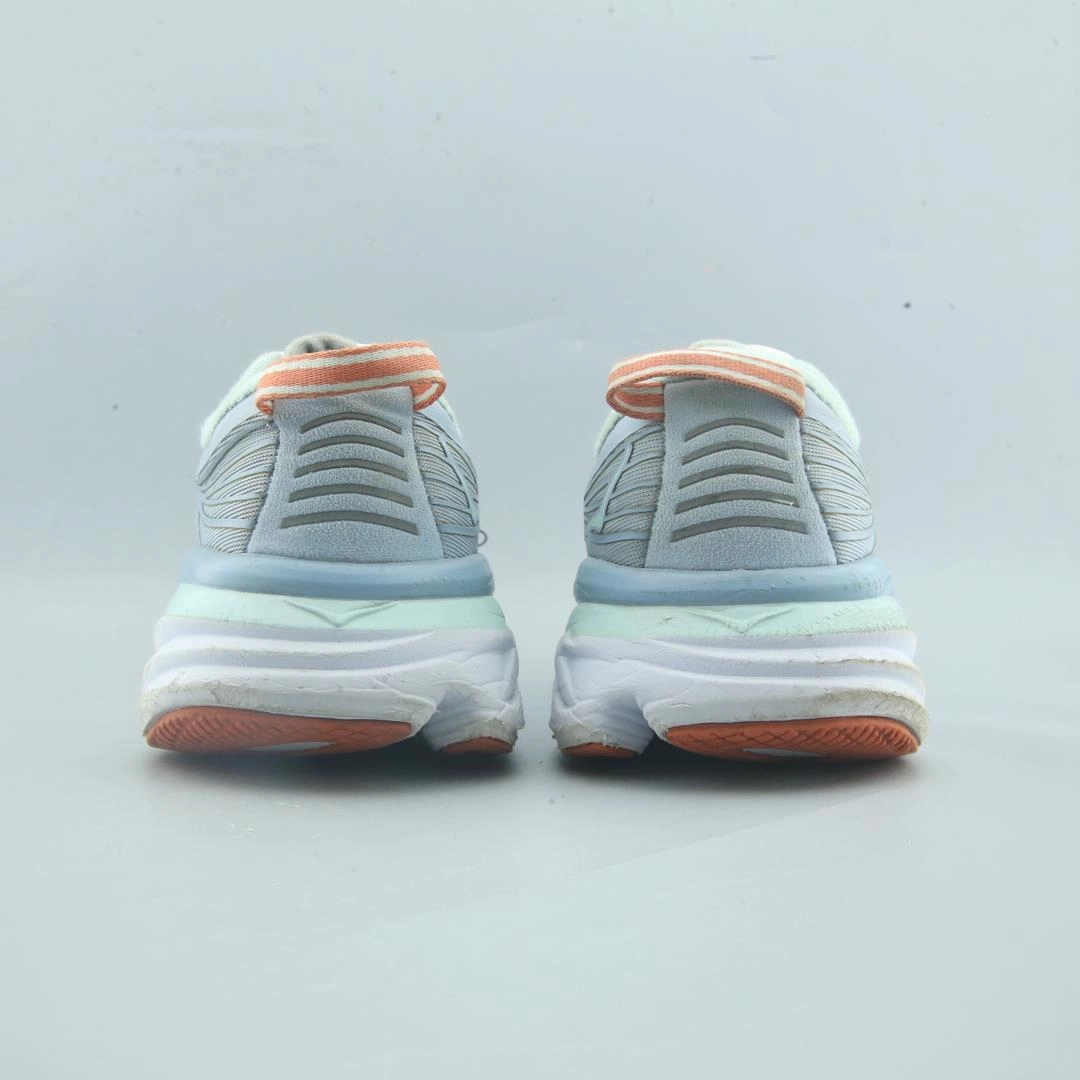 HOKA ONE ONE  BONDI 7 Hoka running shoe visuals