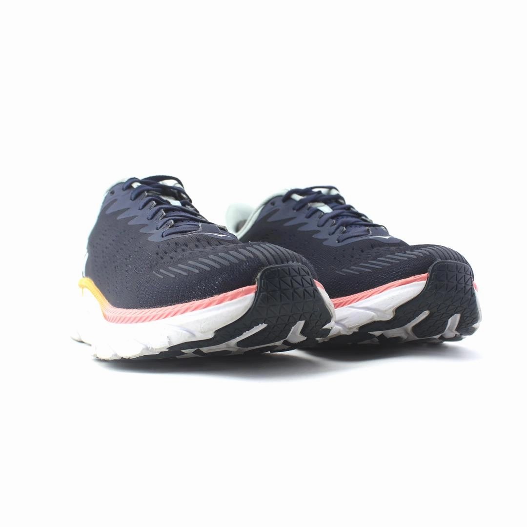 HOKA ONE ONE CLIFTON 7 Hoka running shoe visuals