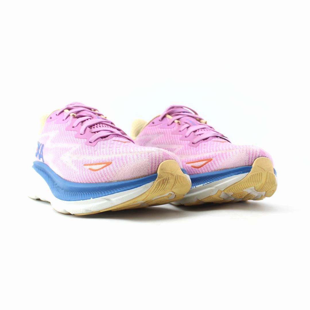 HOKA ONE ONE CLIFTON 9 Hoka running shoe visuals