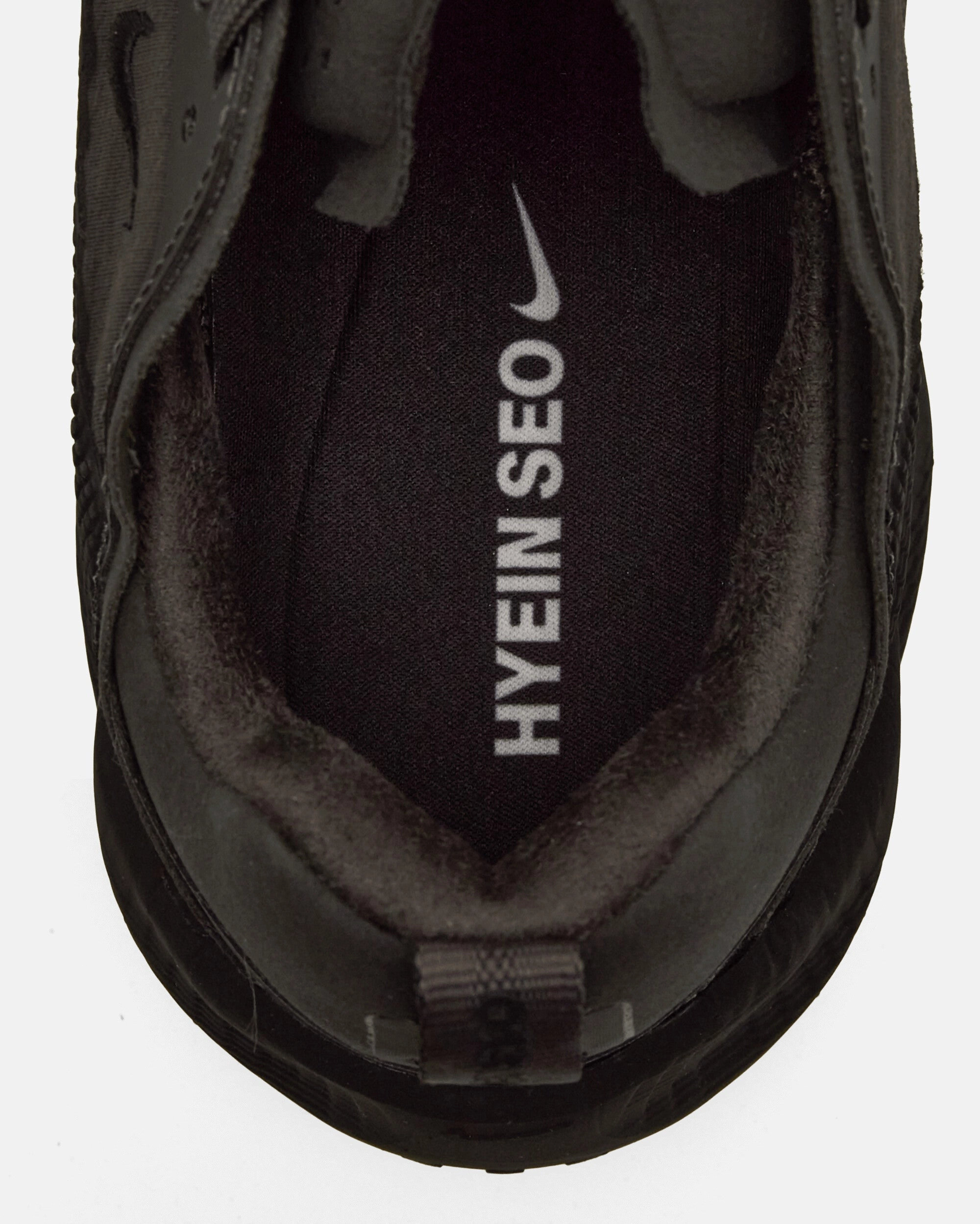 HYEIN SEO Ava Rover Sneakers Black Flexible Shoes