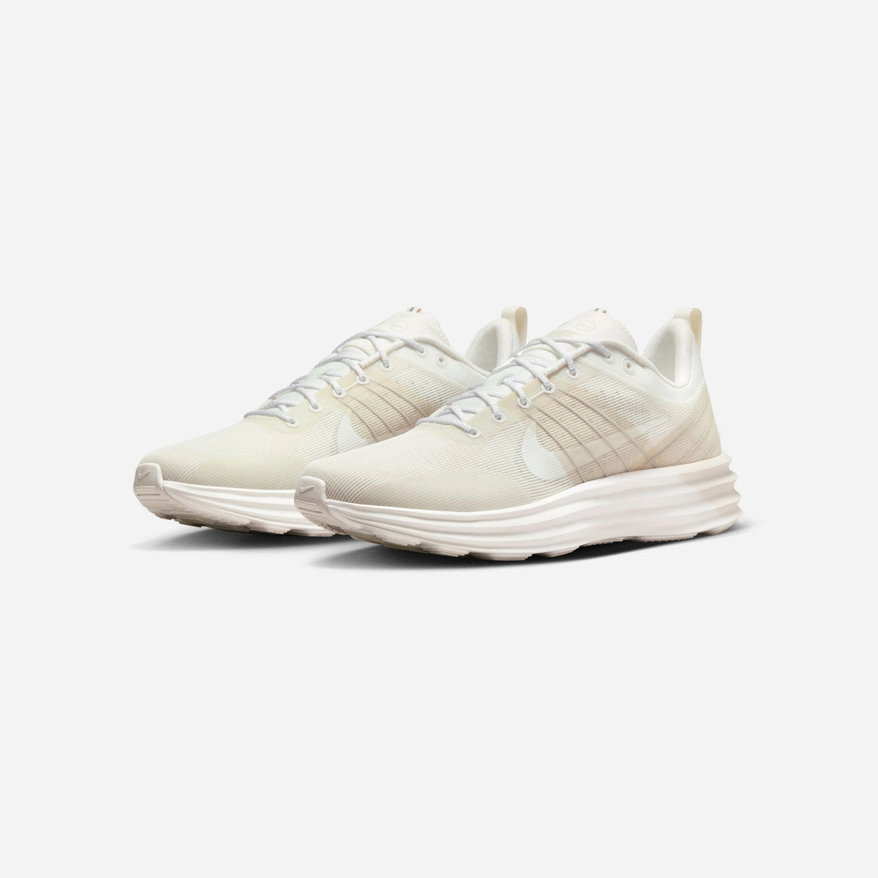 Lunar Roam Nike casual lifestyle sneakers