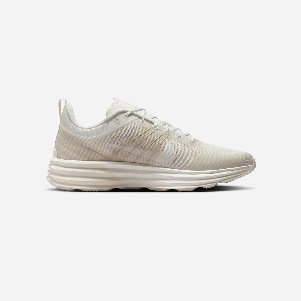 Lunar Roam Nike casual lifestyle sneakers