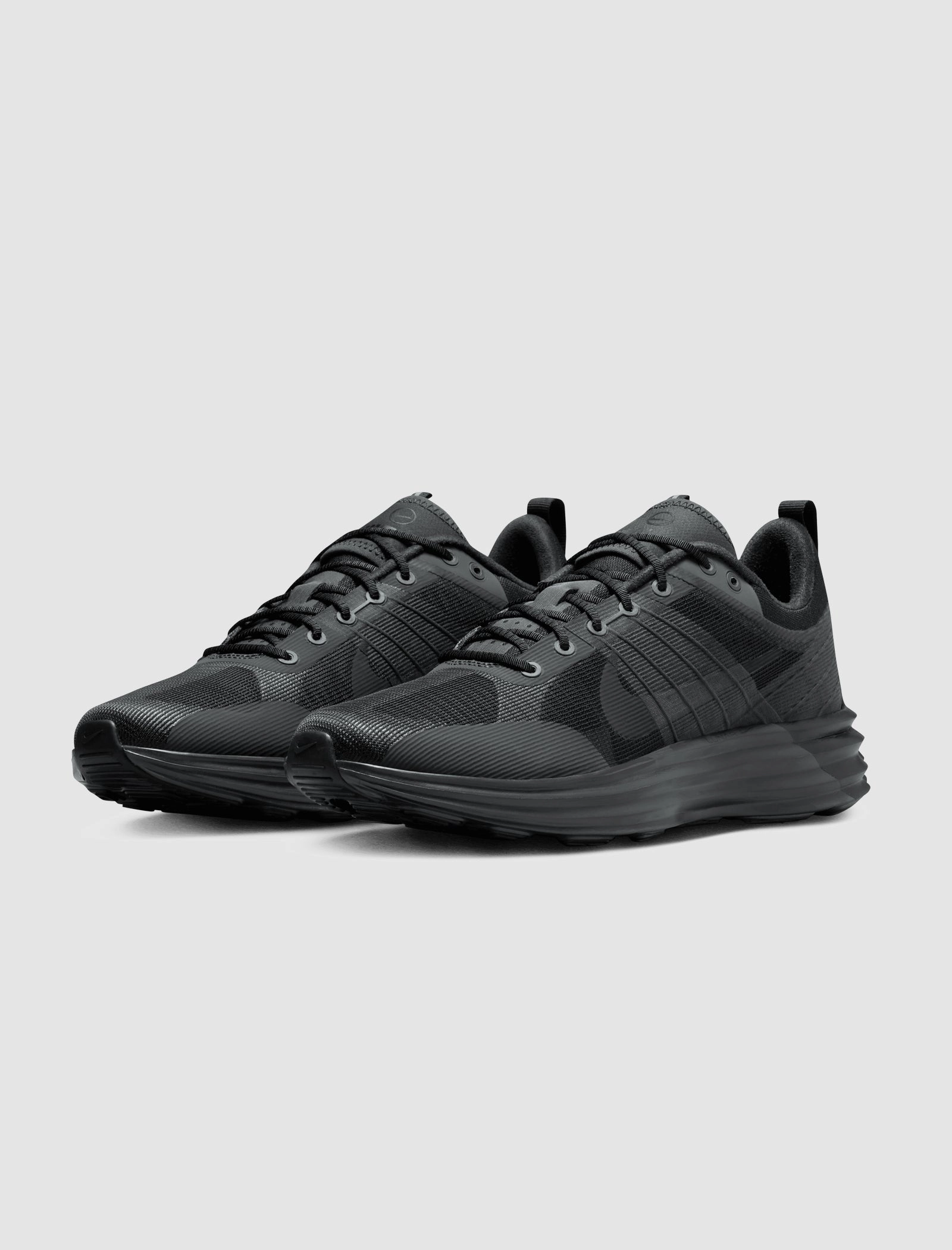 LUNAR ROAM "DARK SMOKE GREY" Nike sports sneakers