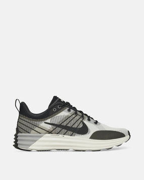 Lunar Roam Sneakers Summit White / Light Smoke Grey / Black Nike breathable sports sneakers for comfort