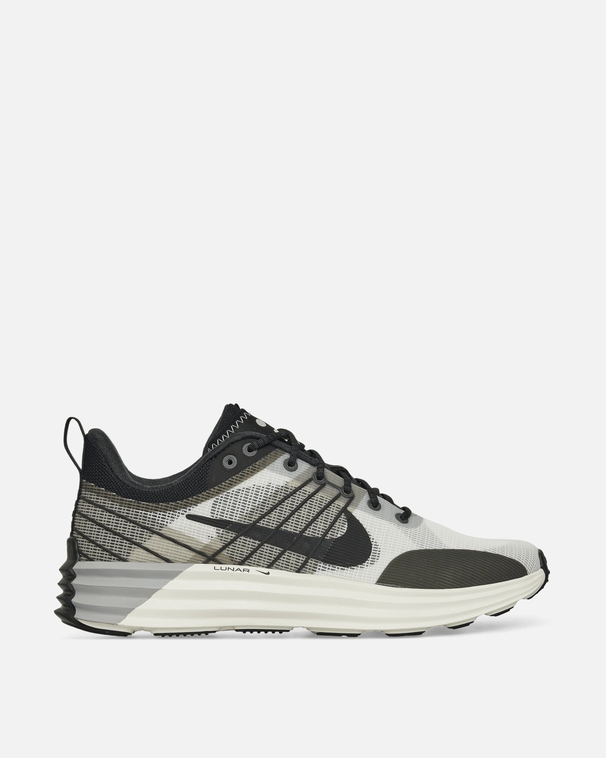 Lunar Roam Sneakers Summit White / Light Smoke Grey / Black Nike breathable sports sneakers for comfort