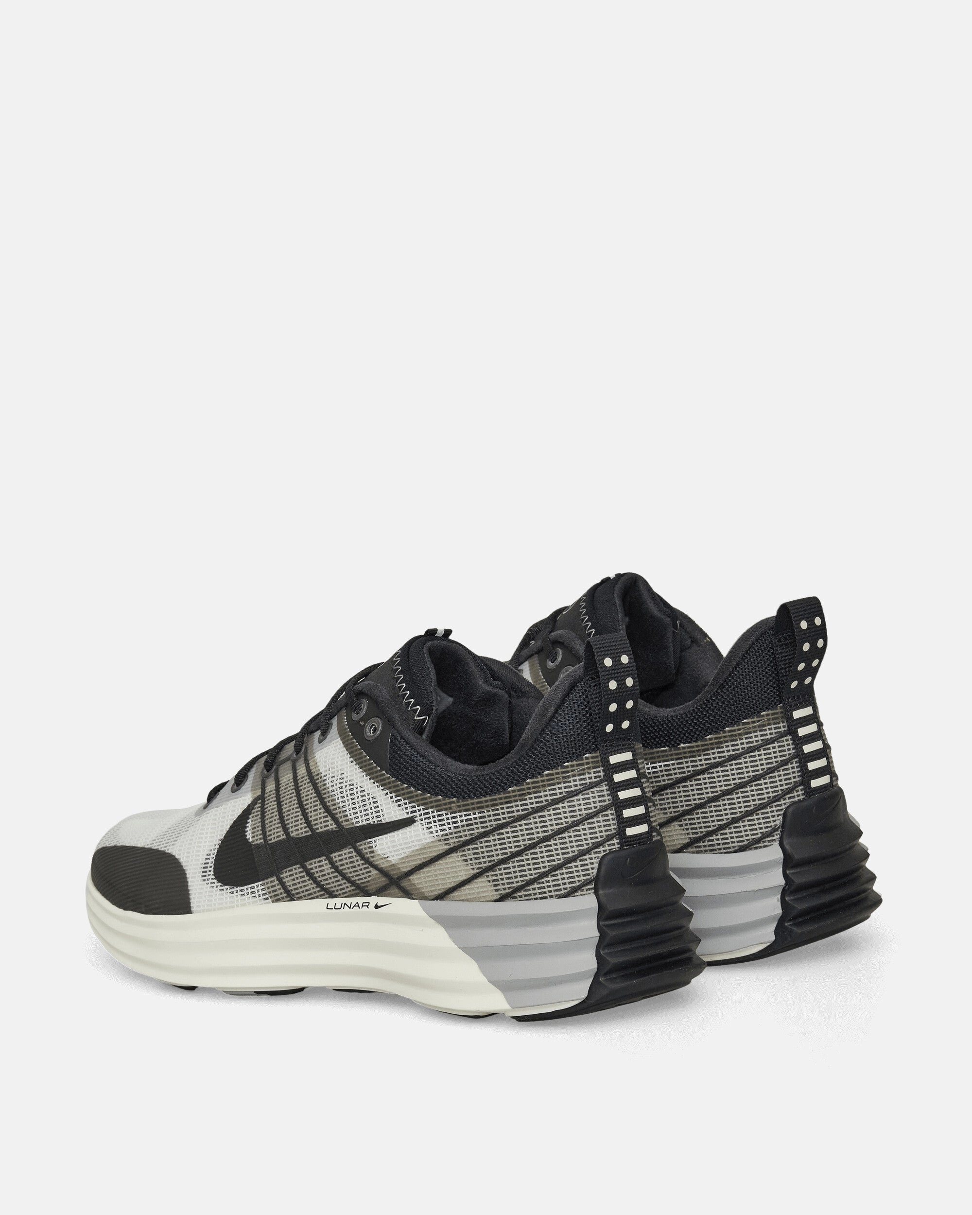 Lunar Roam Sneakers Summit White / Light Smoke Grey / Black Flexible Shoes
