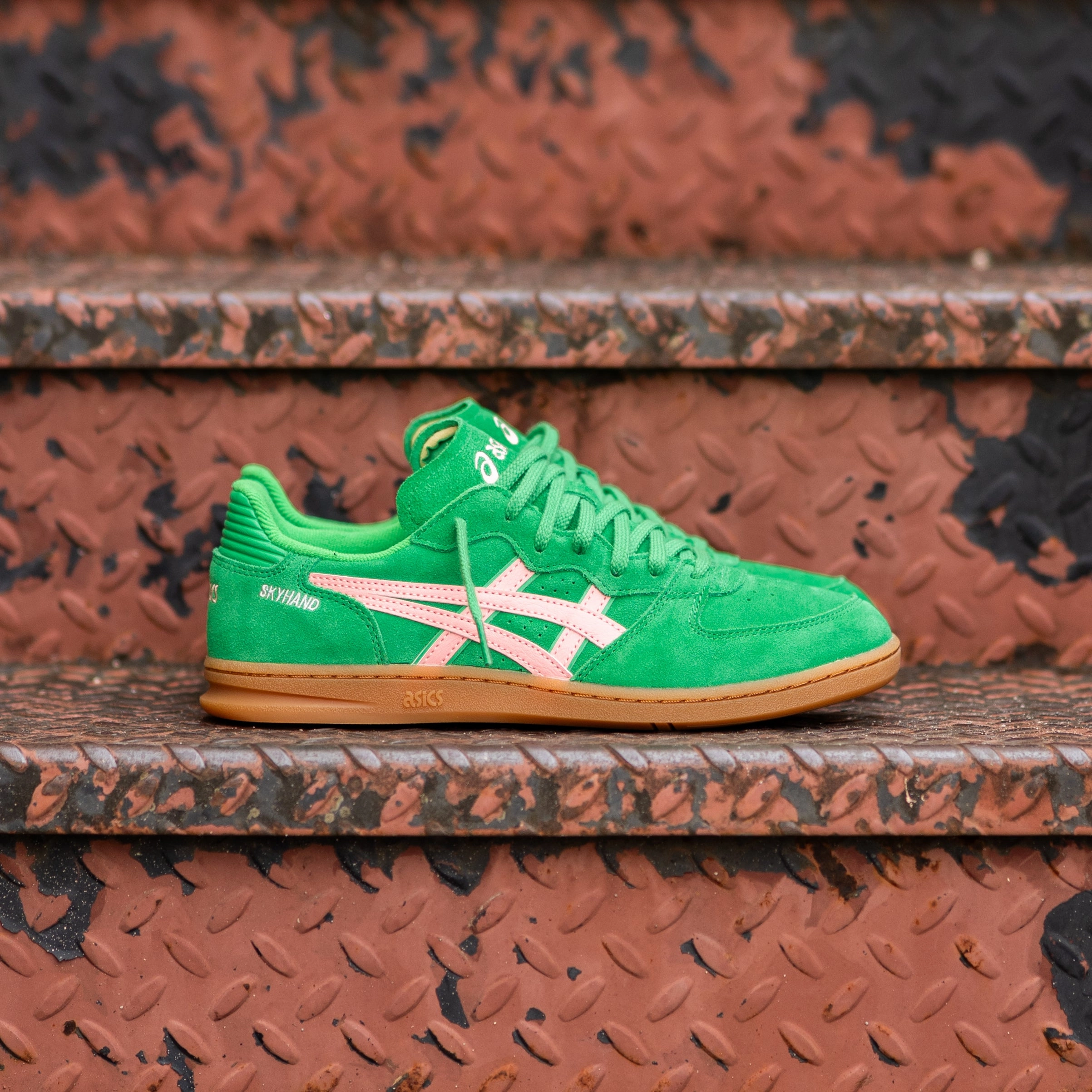 Men's Asics Skyhand OG (Cilantro/Grapefruit) Asics sport performance shoes