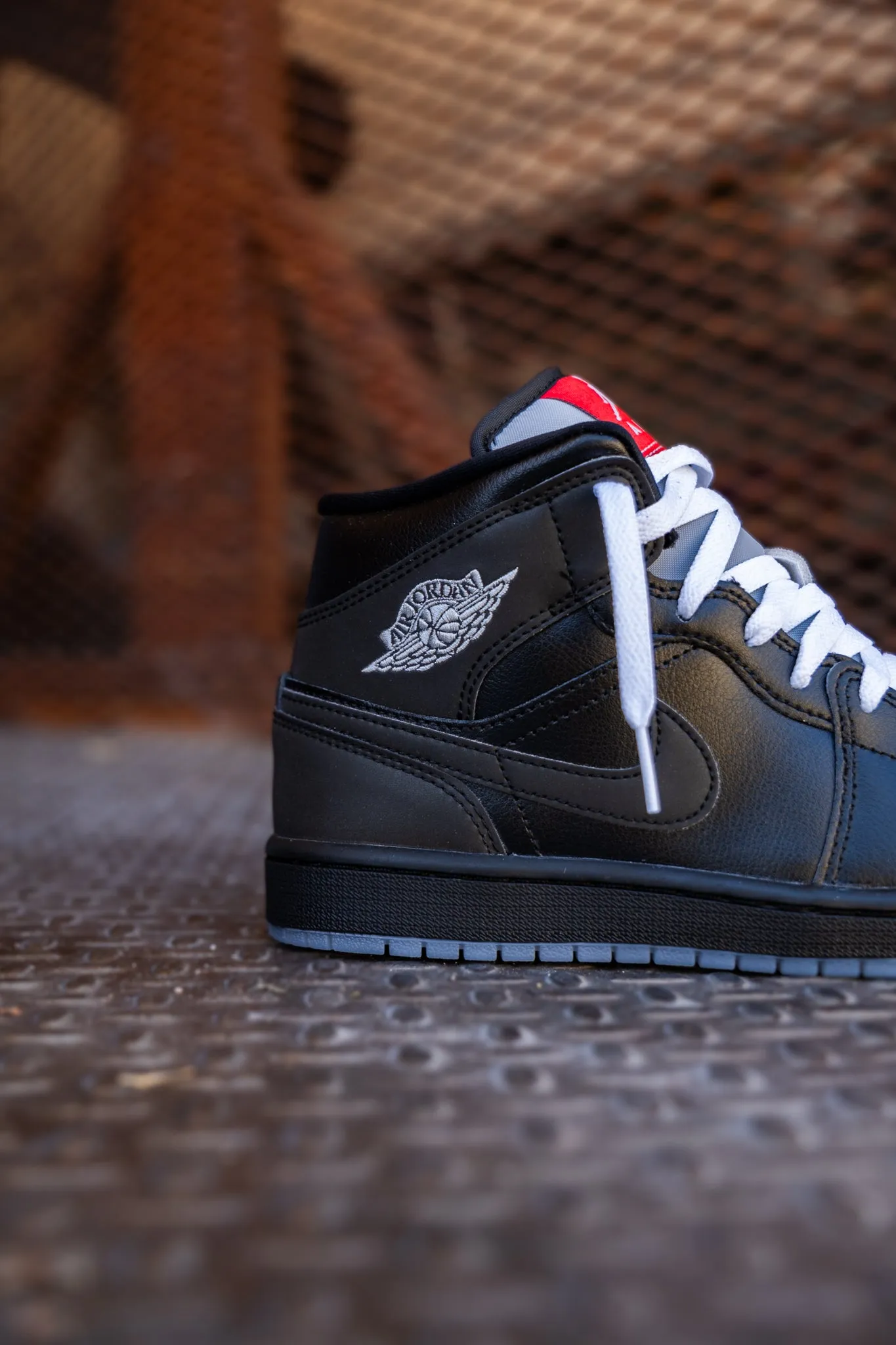 Mens Air Jordan 1 Mid SE (Black/White/Wolf Grey) Nike cutting-edge sport shoes