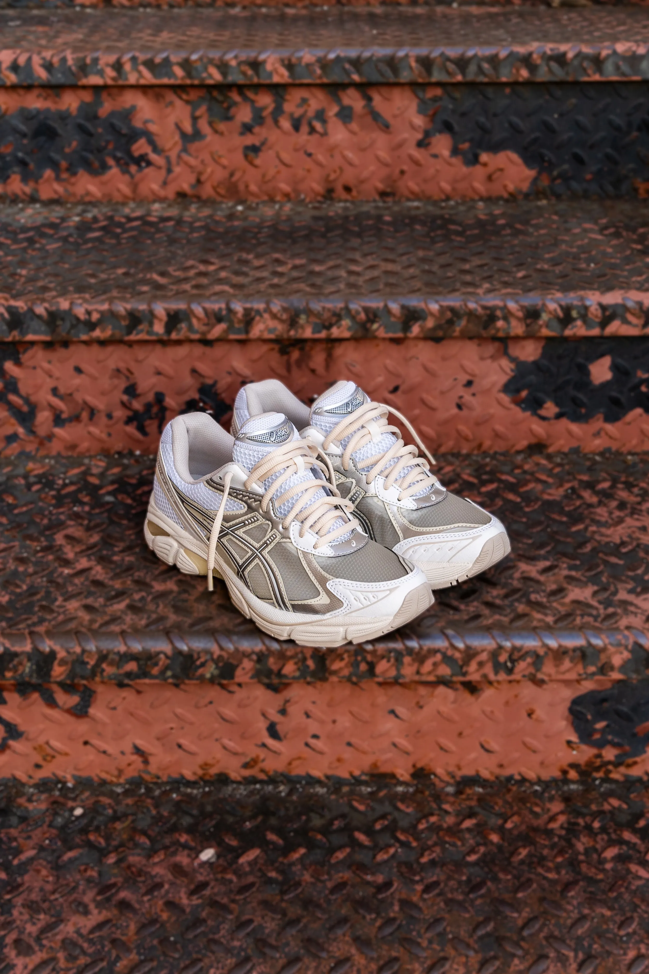 Mens Asics Above The Clouds x GT-2160 (White/Pure Silver) running shoe close-up shots