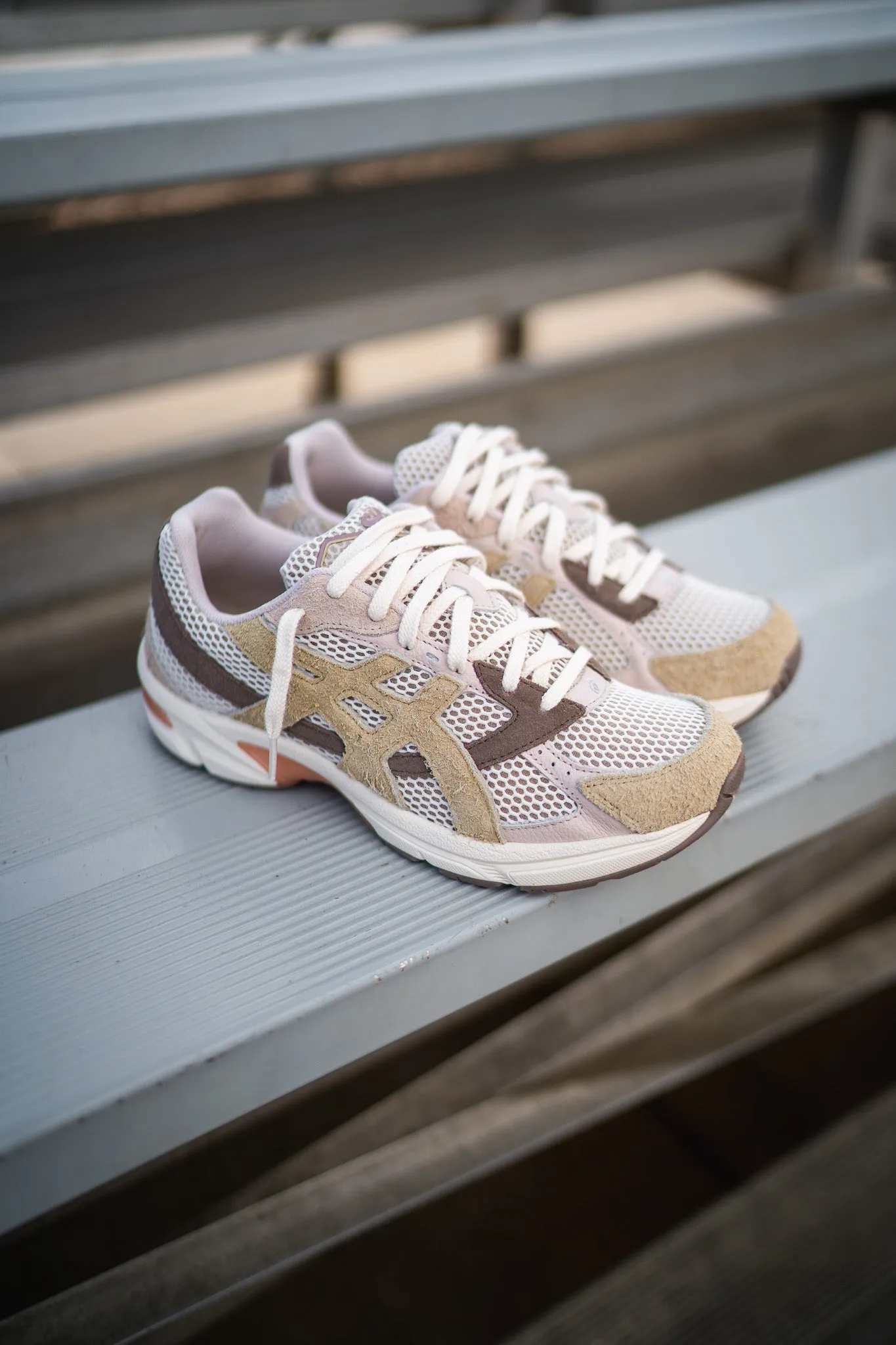 Mens Asics Gel-1130 (Birch/Sand) running shoe close-up shots