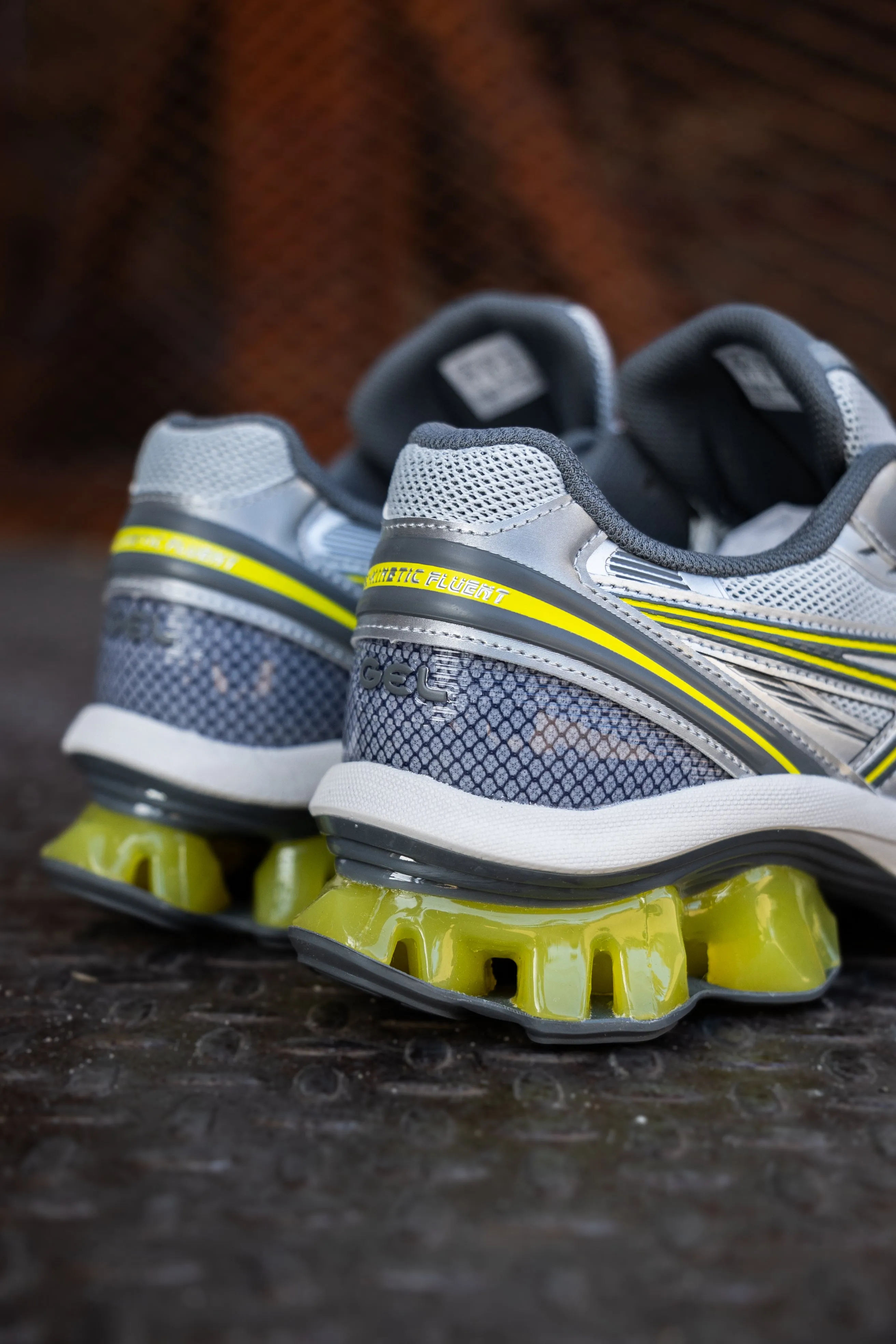 Mens Asics Gel-Kinetic Fluent (Glacier Grey/Steel Grey) running shoe close-up shots