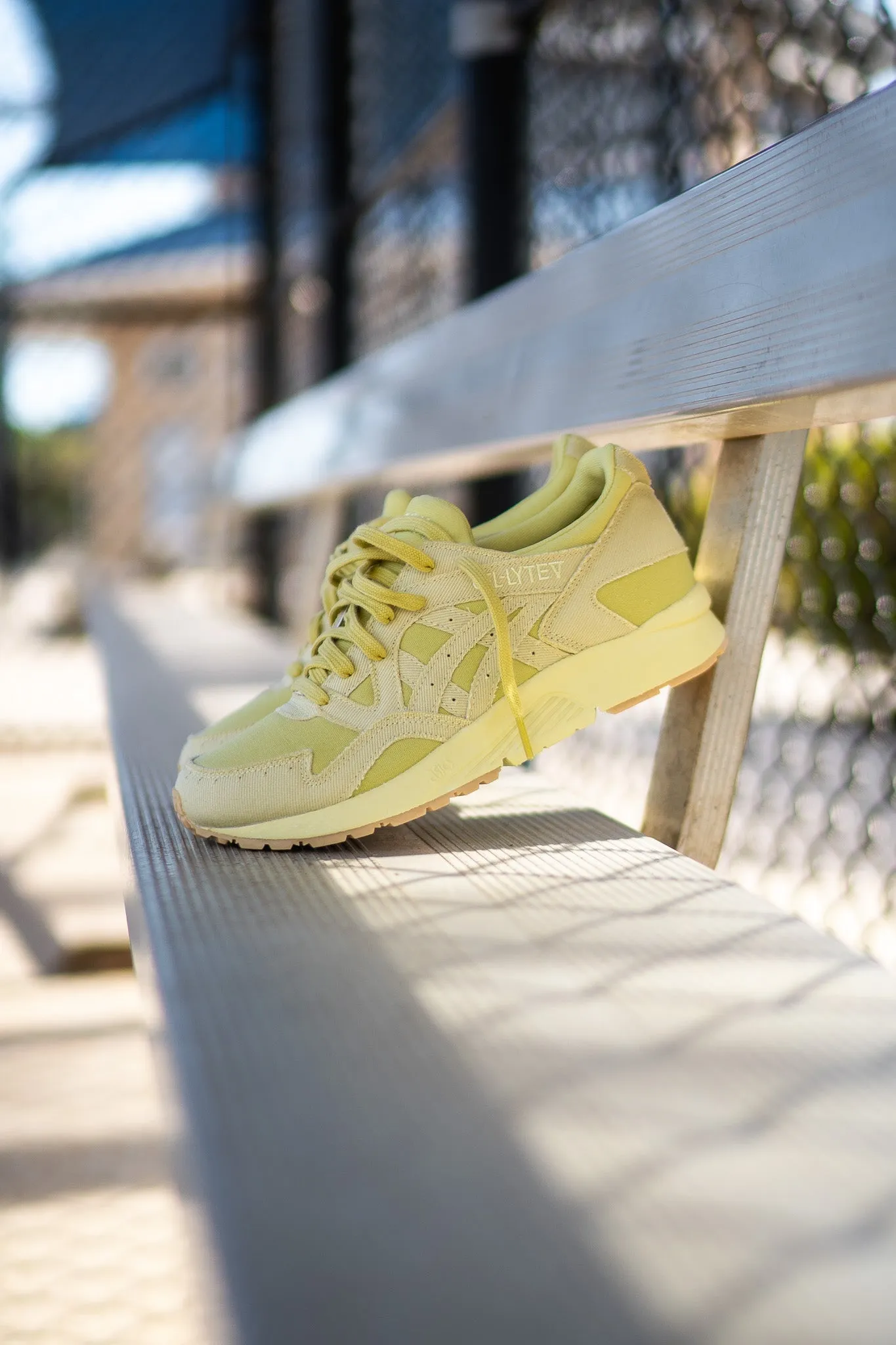 Mens Asics Gel-Lyte 5 OCHA ZOME Tea Pack (Matcha Green) - 1201A821-300 running shoe close-up shots