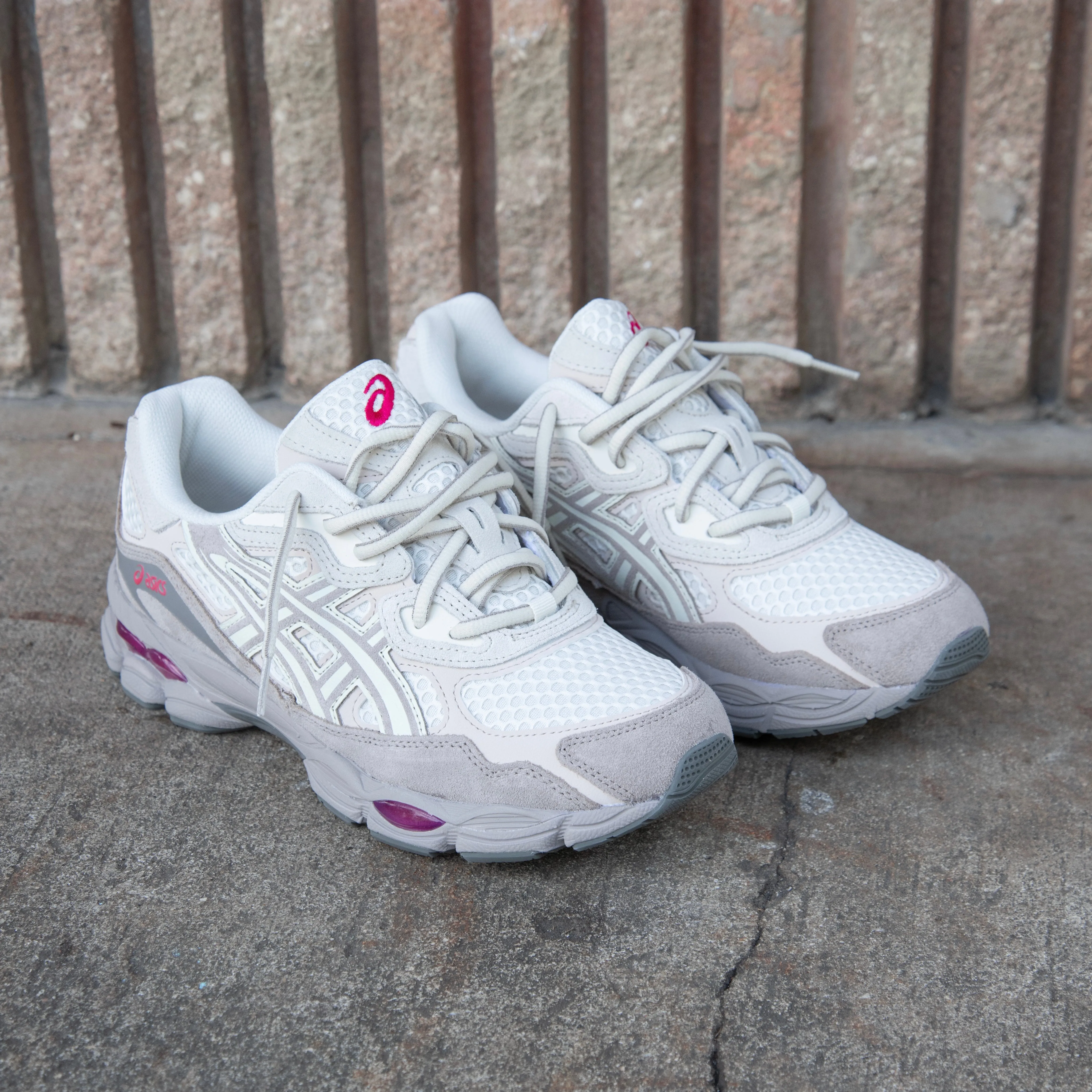 Mens Asics Gel-NYC (Cream/Moonrock) running shoe close-up shots