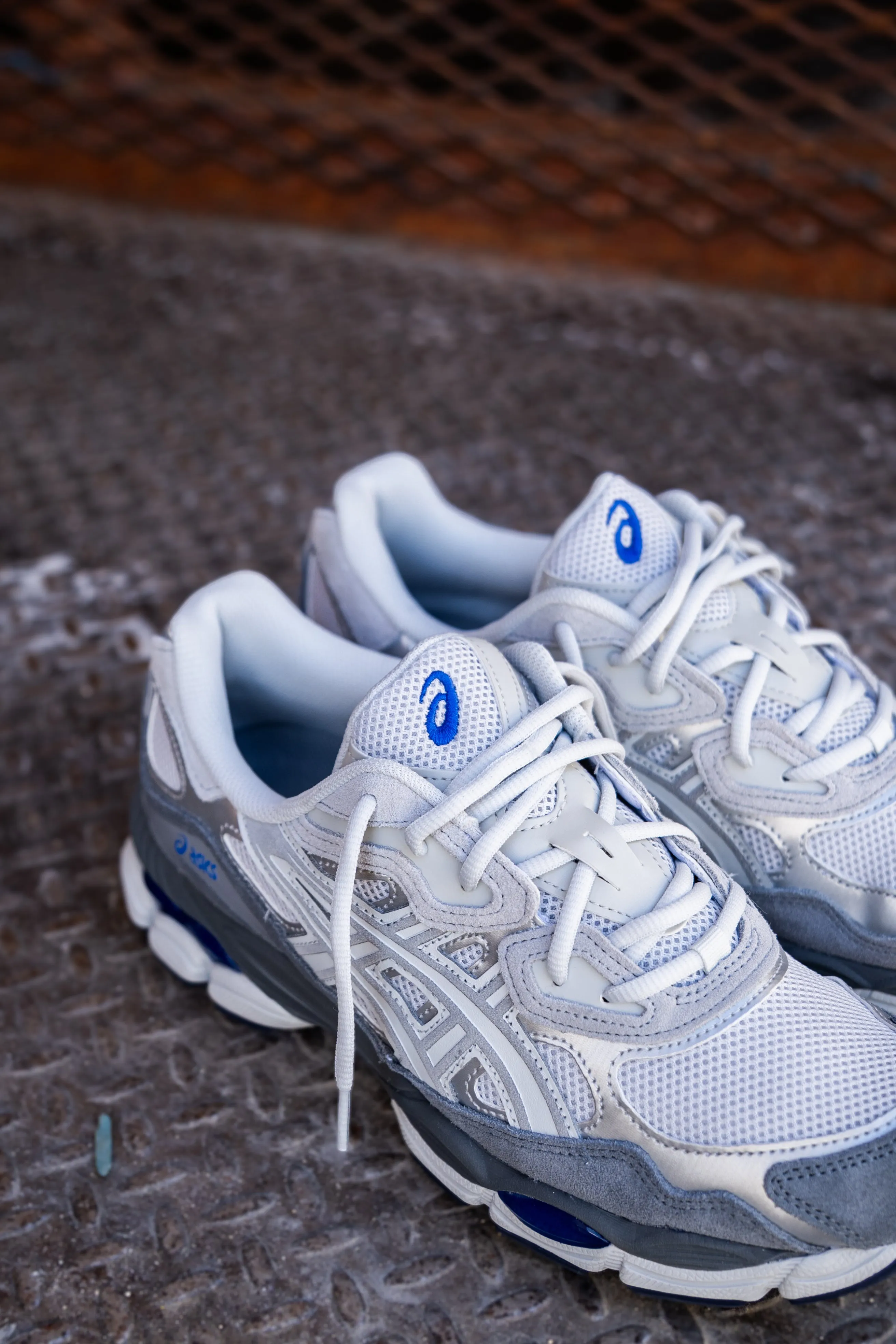 Mens Asics Gel-NYC (Glacier Grey/Gravel) running shoe close-up shots
