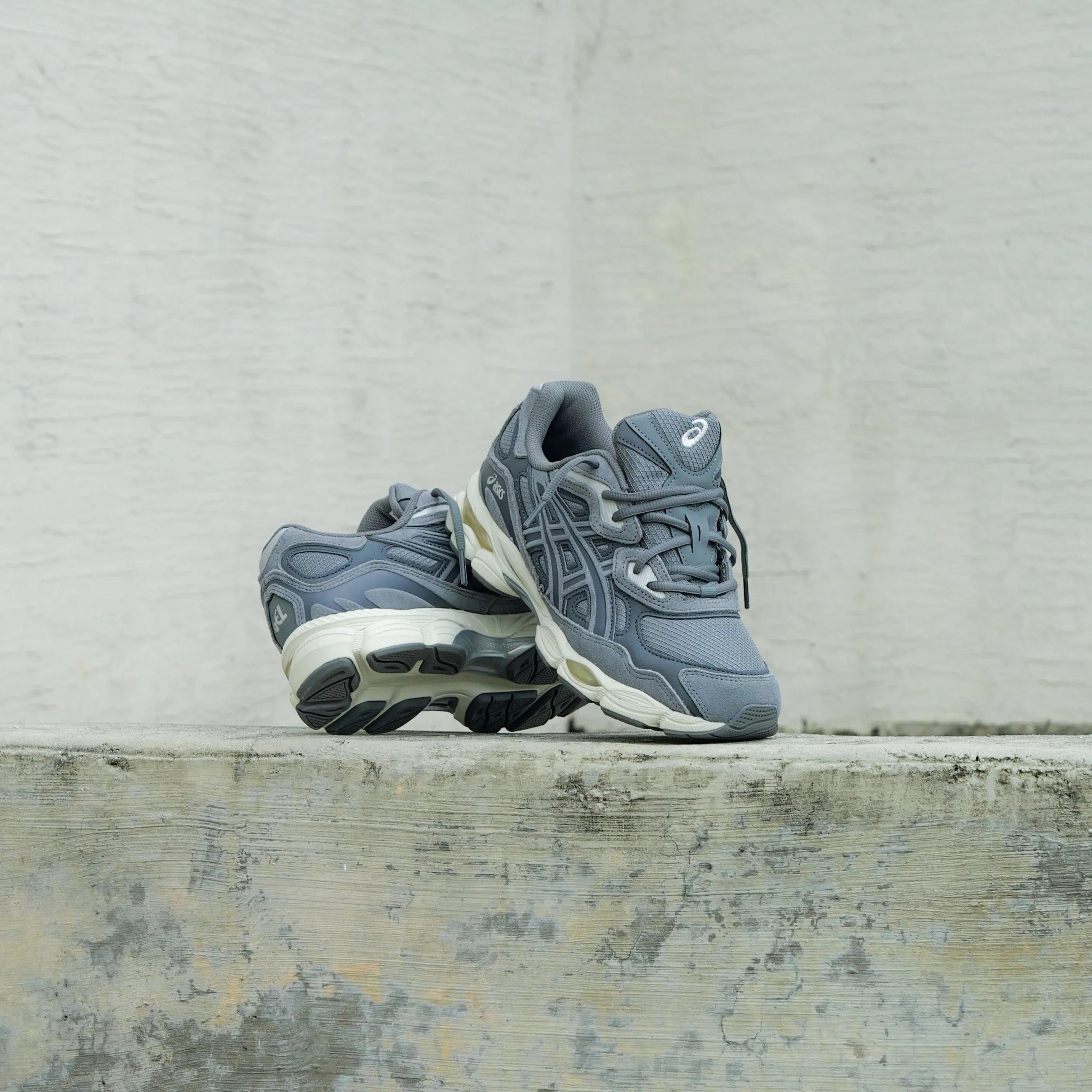 Mens Asics Gel-NYC (Steel Grey/Carrier Grey) running shoe close-up shots