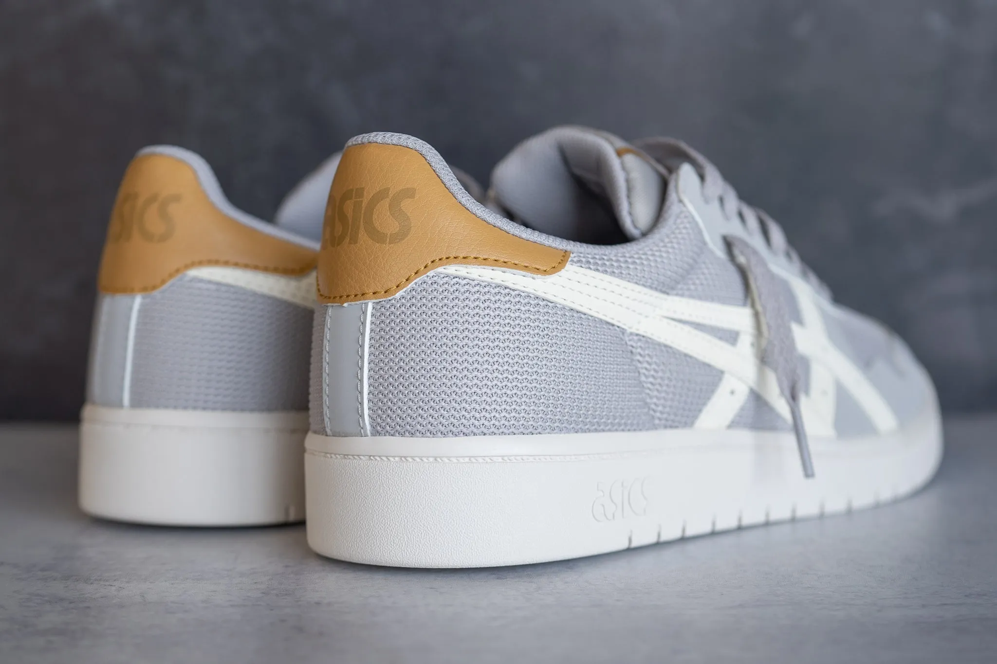Mens Asics Japan S (Oyster Grey/Birch) running shoe close-up shots