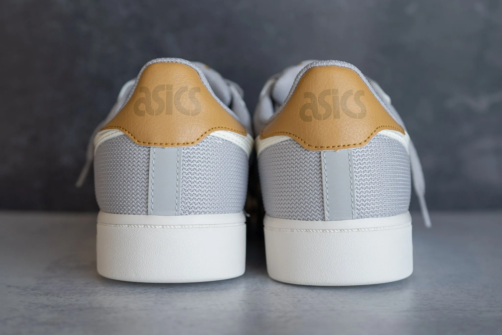 Mens Asics Japan S (Oyster Grey/Birch) running shoe close-up shots