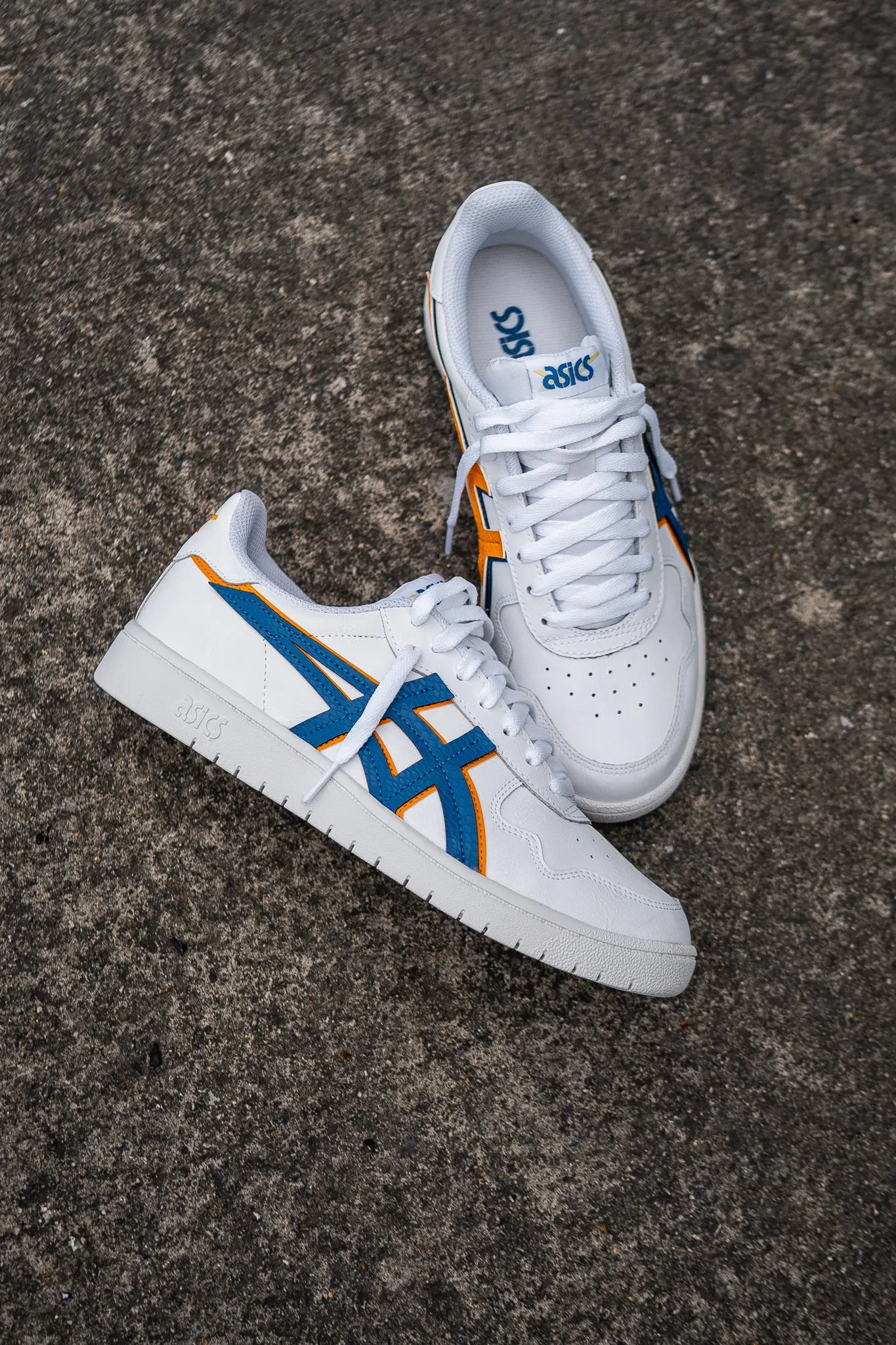 Mens Asics Japan S (White/Lake Drive/Citrus) running shoe close-up shots