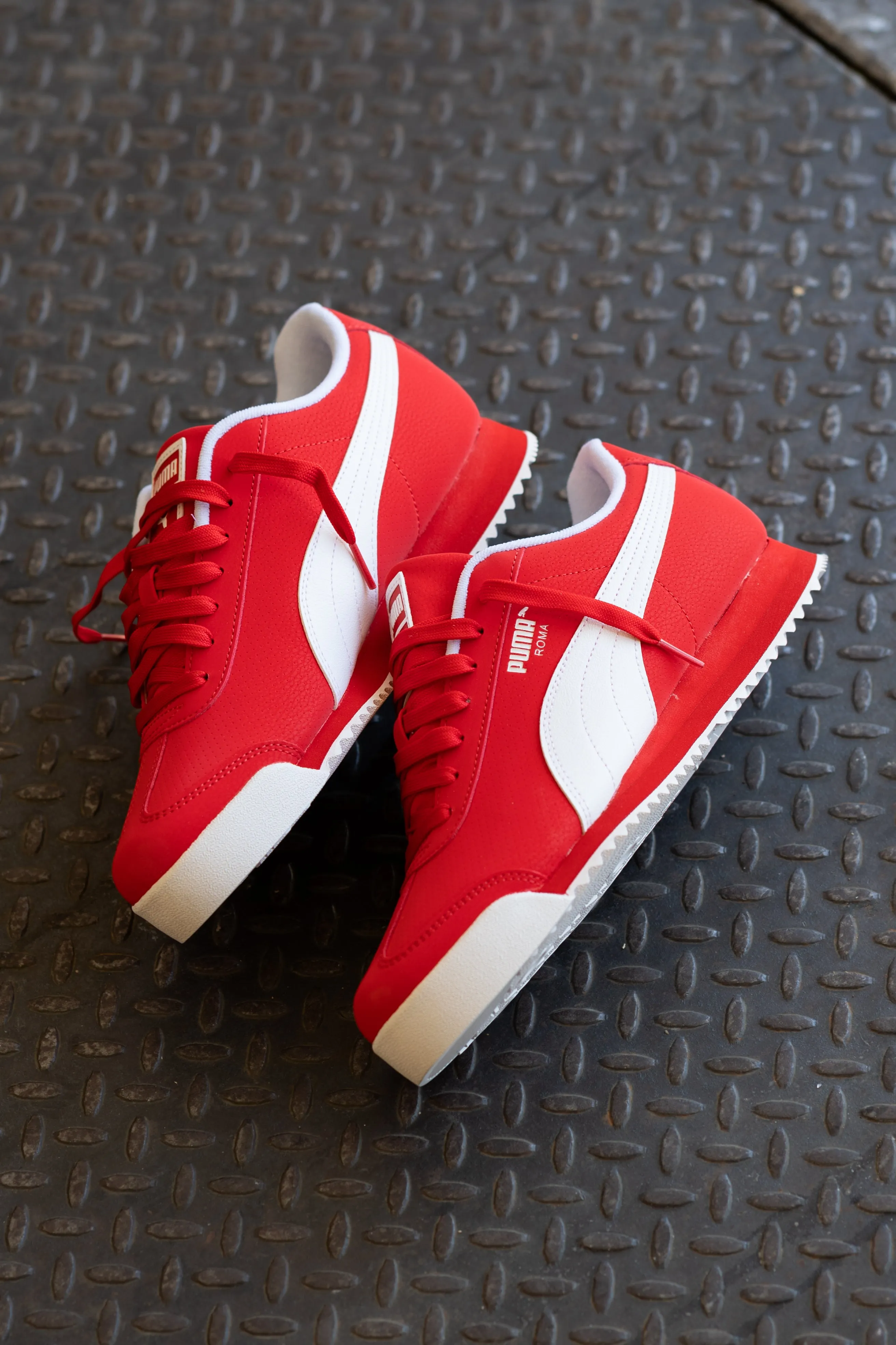Mens Puma Roma 24 Reversed (For All Time Red/Puma White) Puma athletic shoe visuals