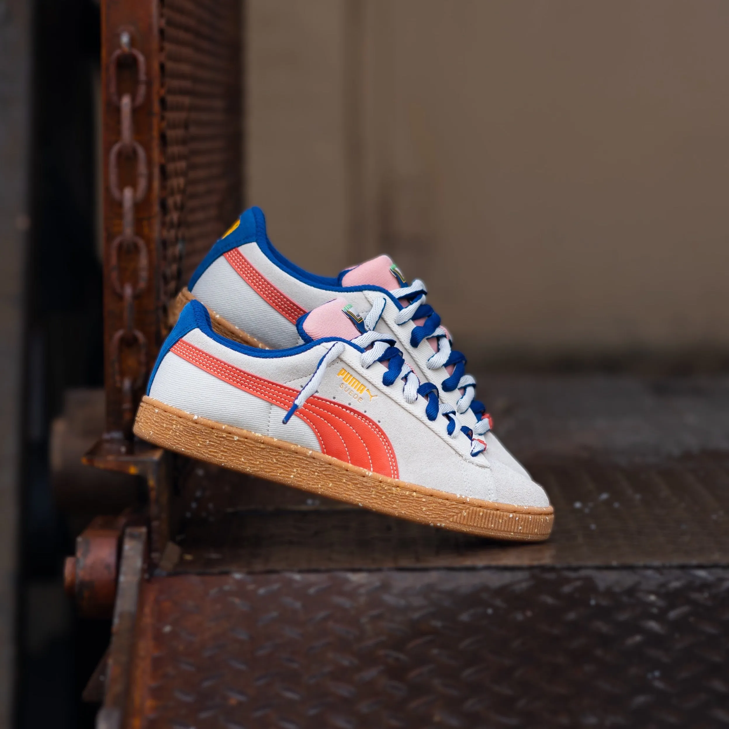 Mens Puma Suede Podium (Alpine Snow/Gum) Puma trendy footwear styles