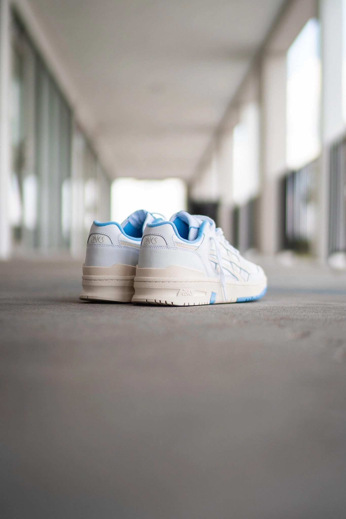 Mens Asics EX89 (White/Cream/Powder Blue) running shoe close-up shots