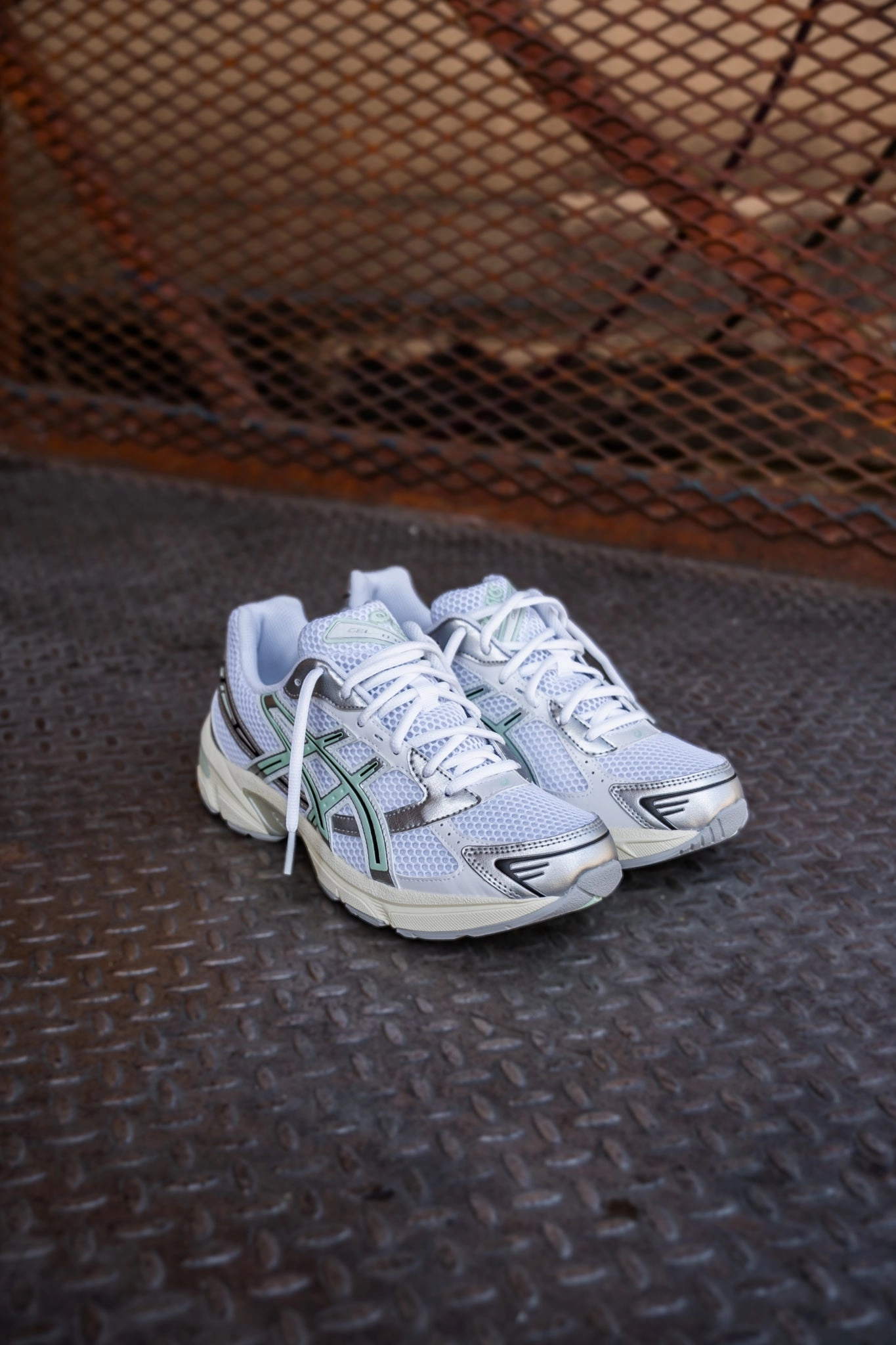 Mens Asics Gel-1130 (White/Mint Tint) running shoe close-up shots