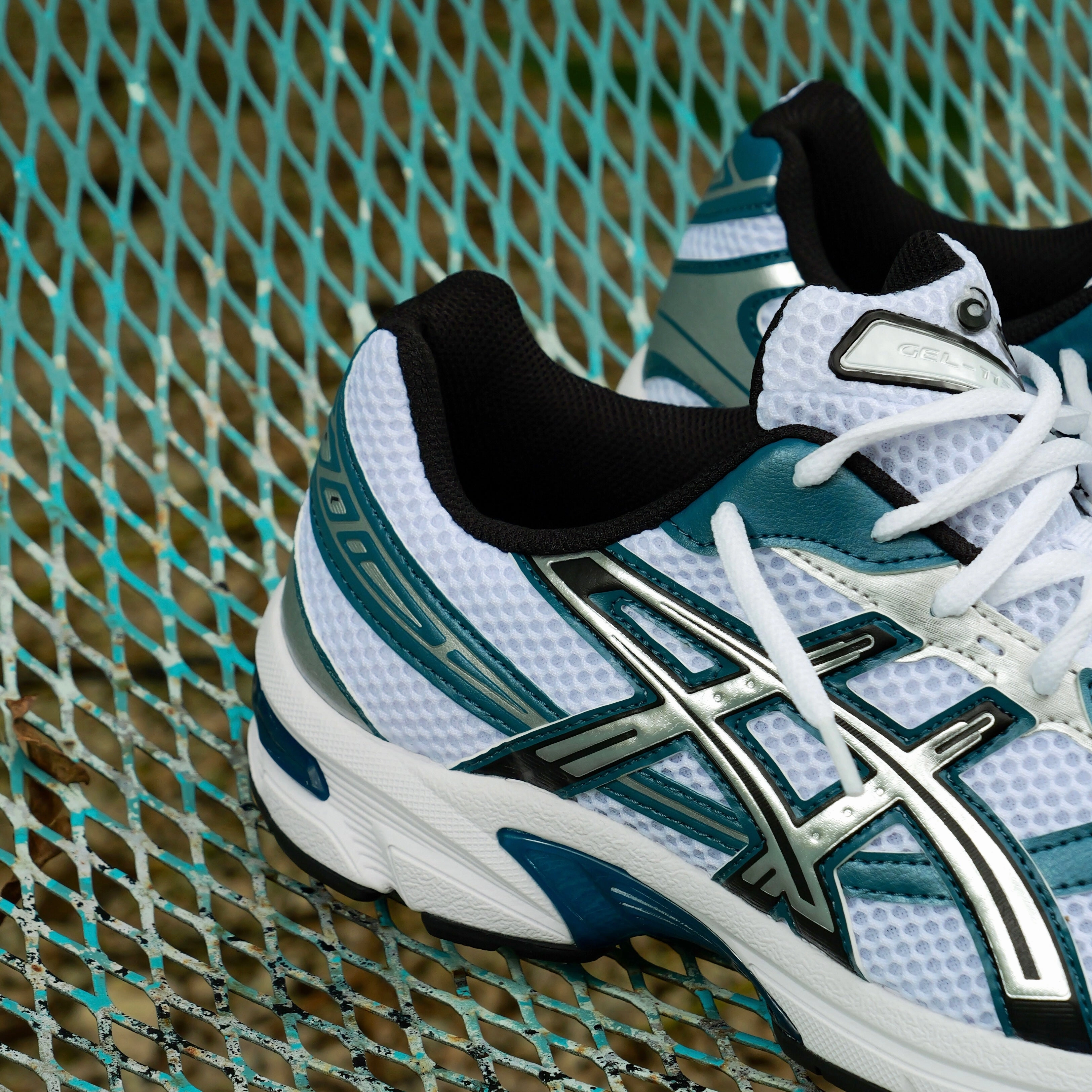 Mens Asics Gel-1130 (White/Restful Teal) running shoe close-up shots