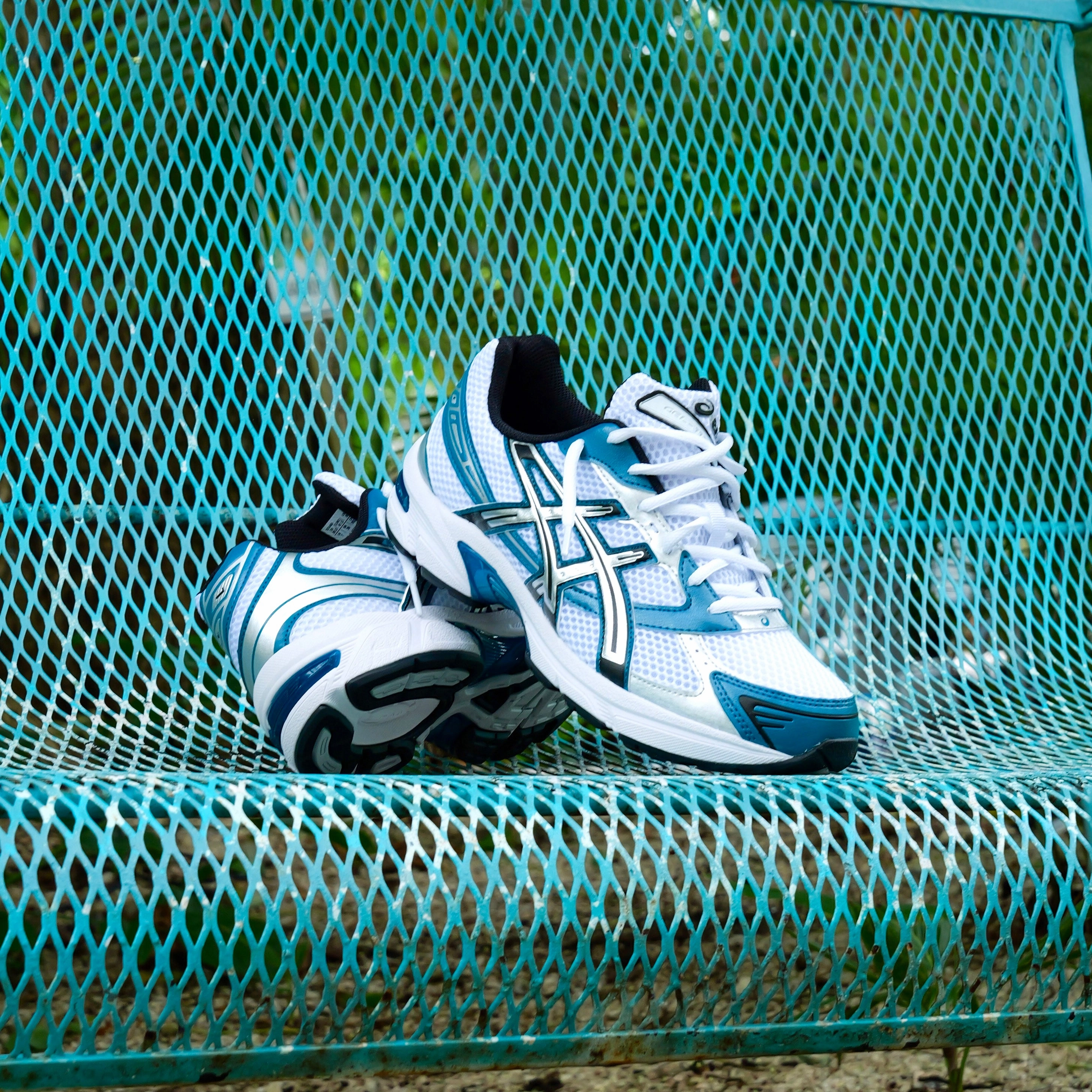 Mens Asics Gel-1130 (White/Restful Teal) running shoe close-up shots