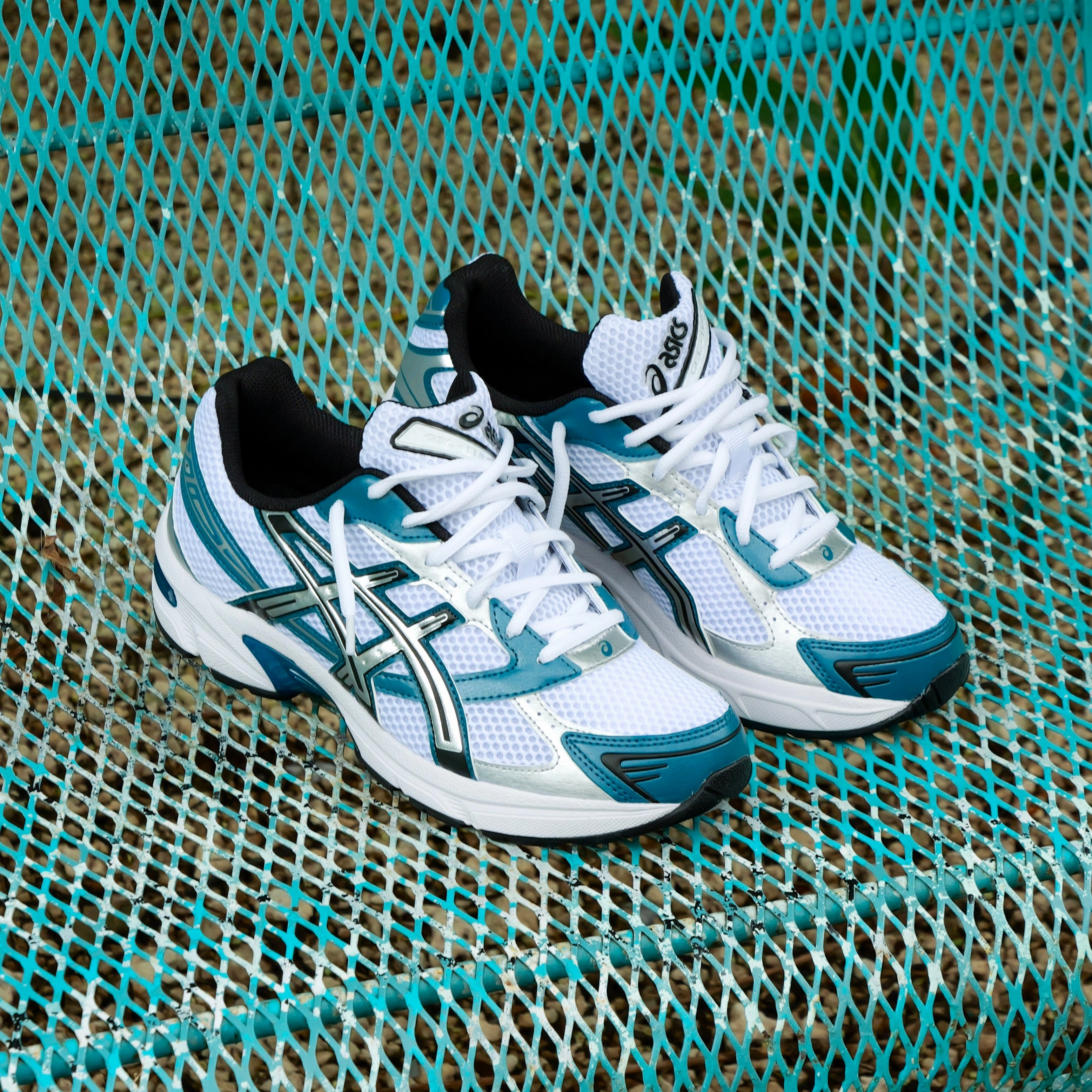Mens Asics Gel-1130 (White/Restful Teal) running shoe close-up shots