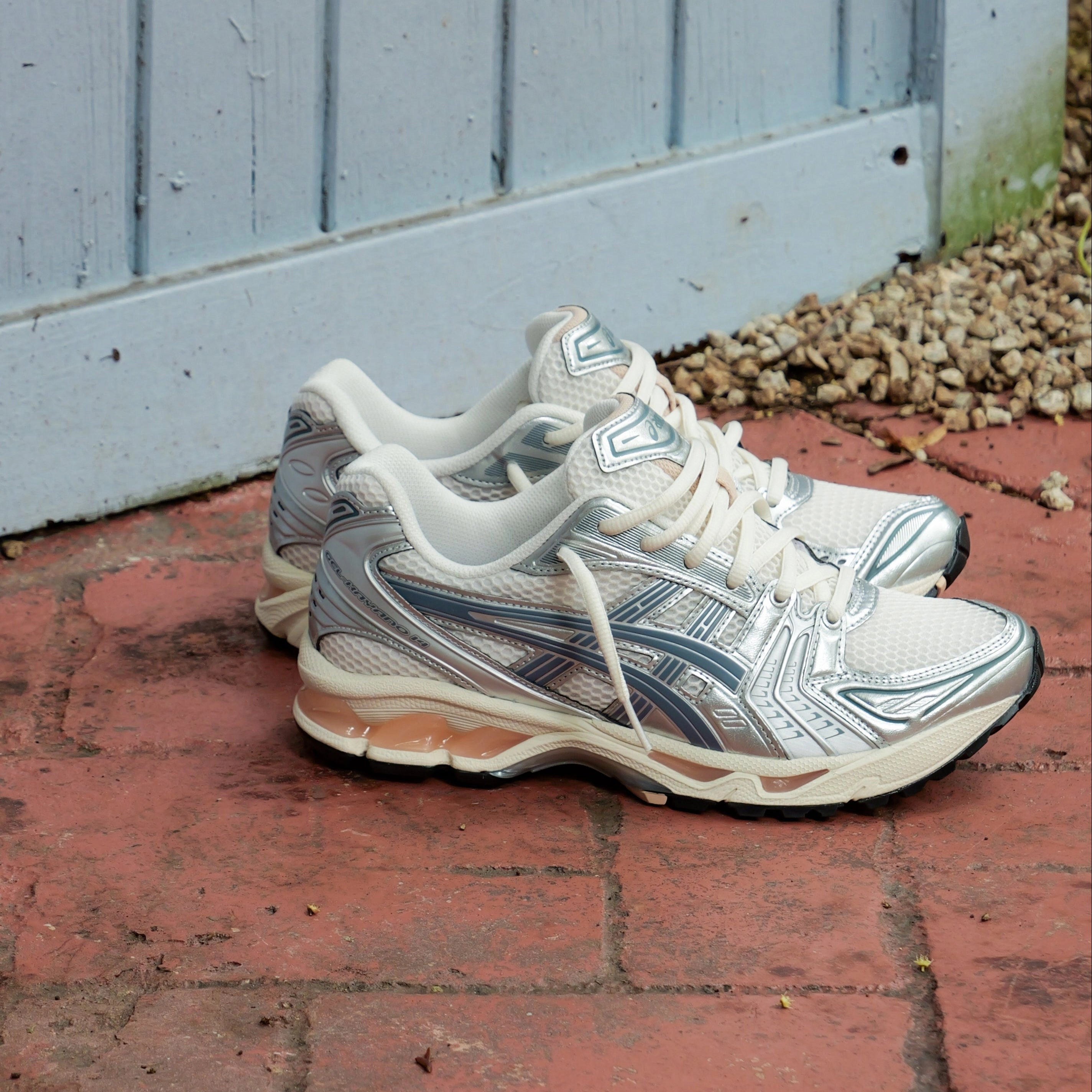 Mens Asics Gel-Kayano 14 (Cream/Ironclad) running shoe close-up shots