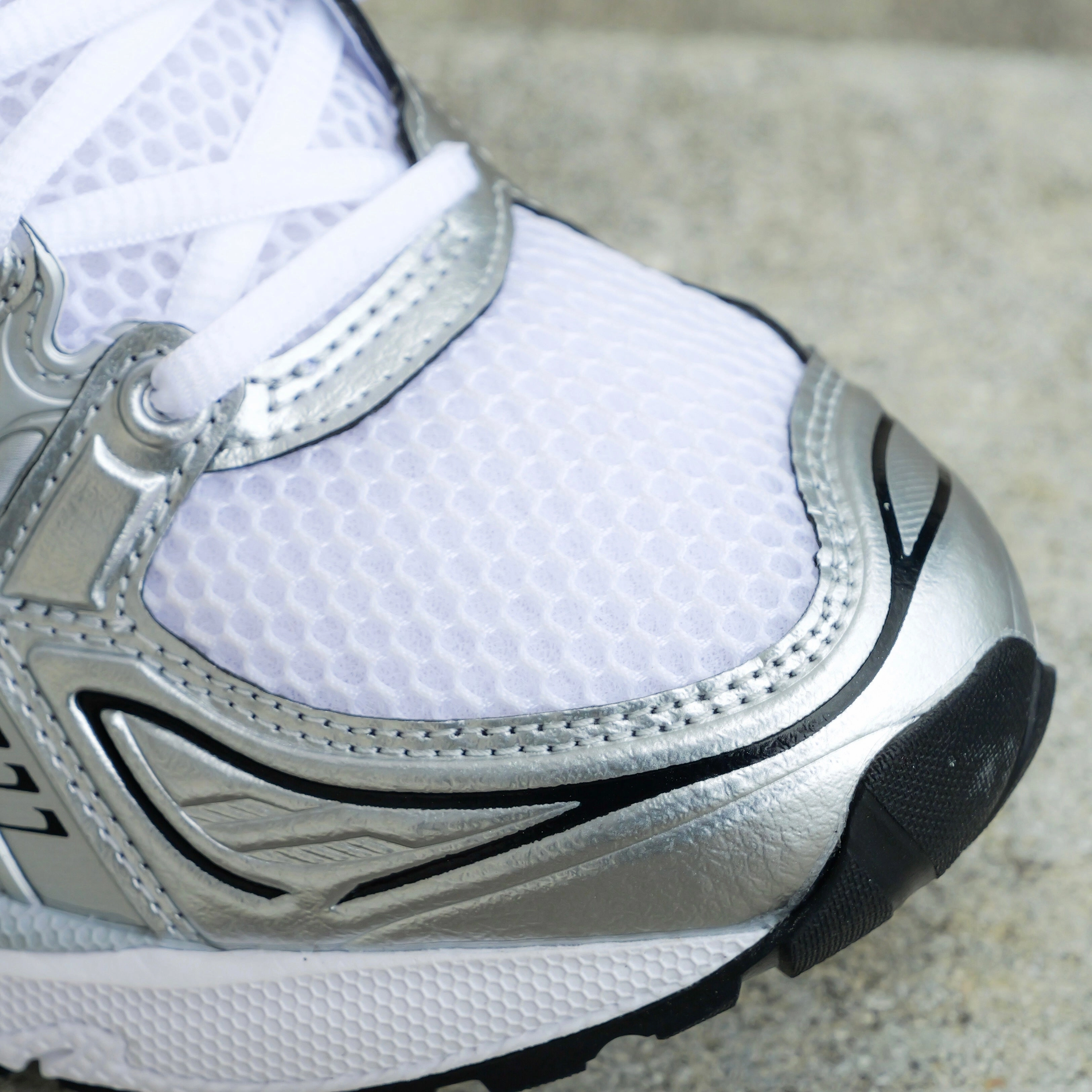 Mens Asics Gel-Kayano 14 (White/Pure Gold) running shoe close-up shots