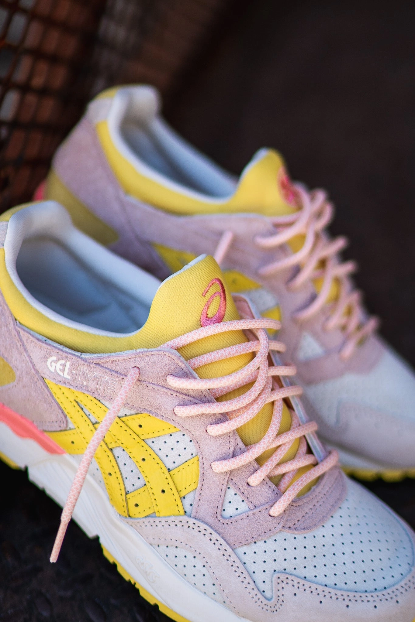 Mens Asics Gel-Lyte 5 Spring In Japan (Cream/Banana Cream) running shoe close-up shots