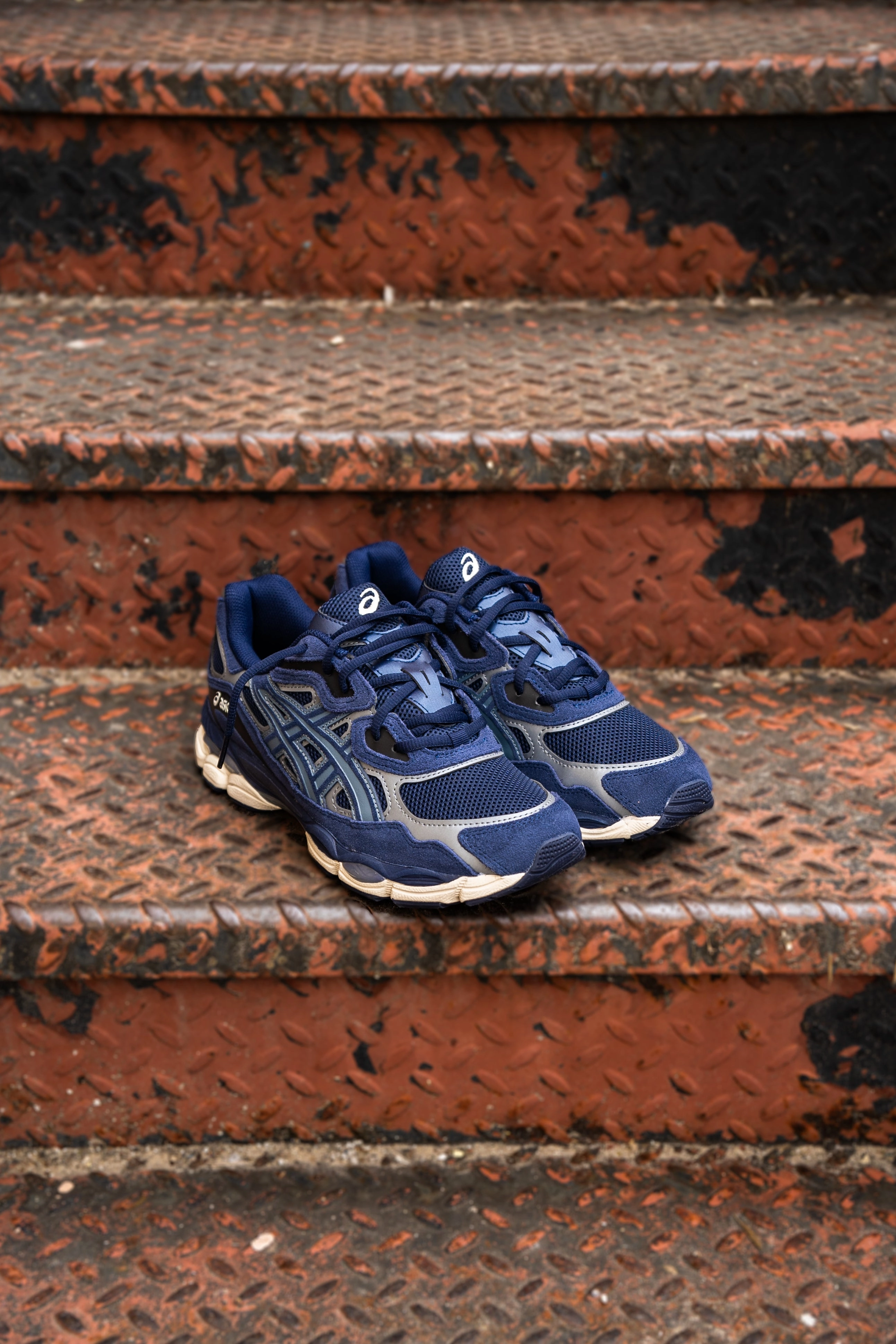 Mens Asics Gel-NYC (Midnight/Midnight) running shoe close-up shots