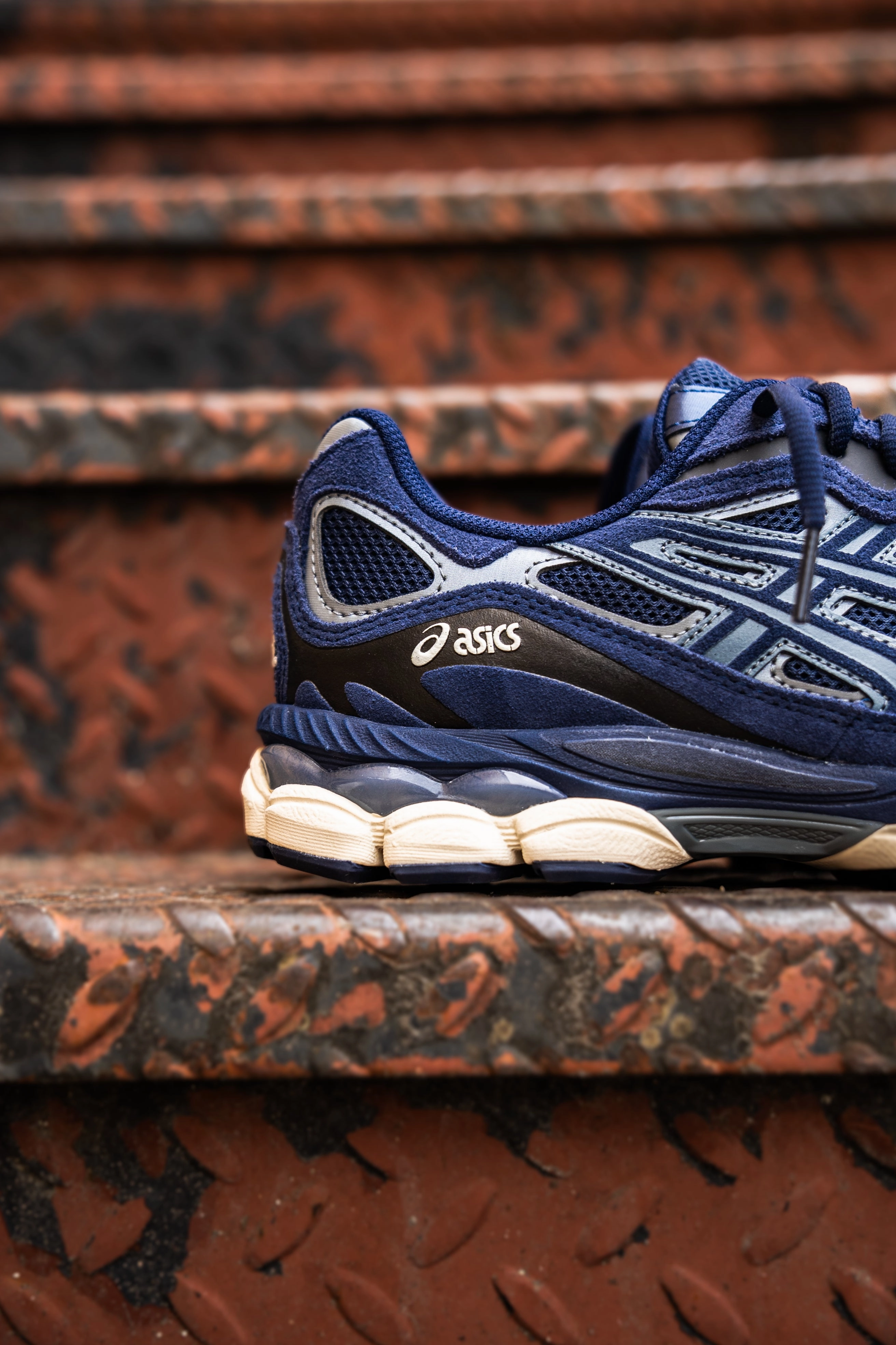 Mens Asics Gel-NYC (Midnight/Midnight) running shoe close-up shots