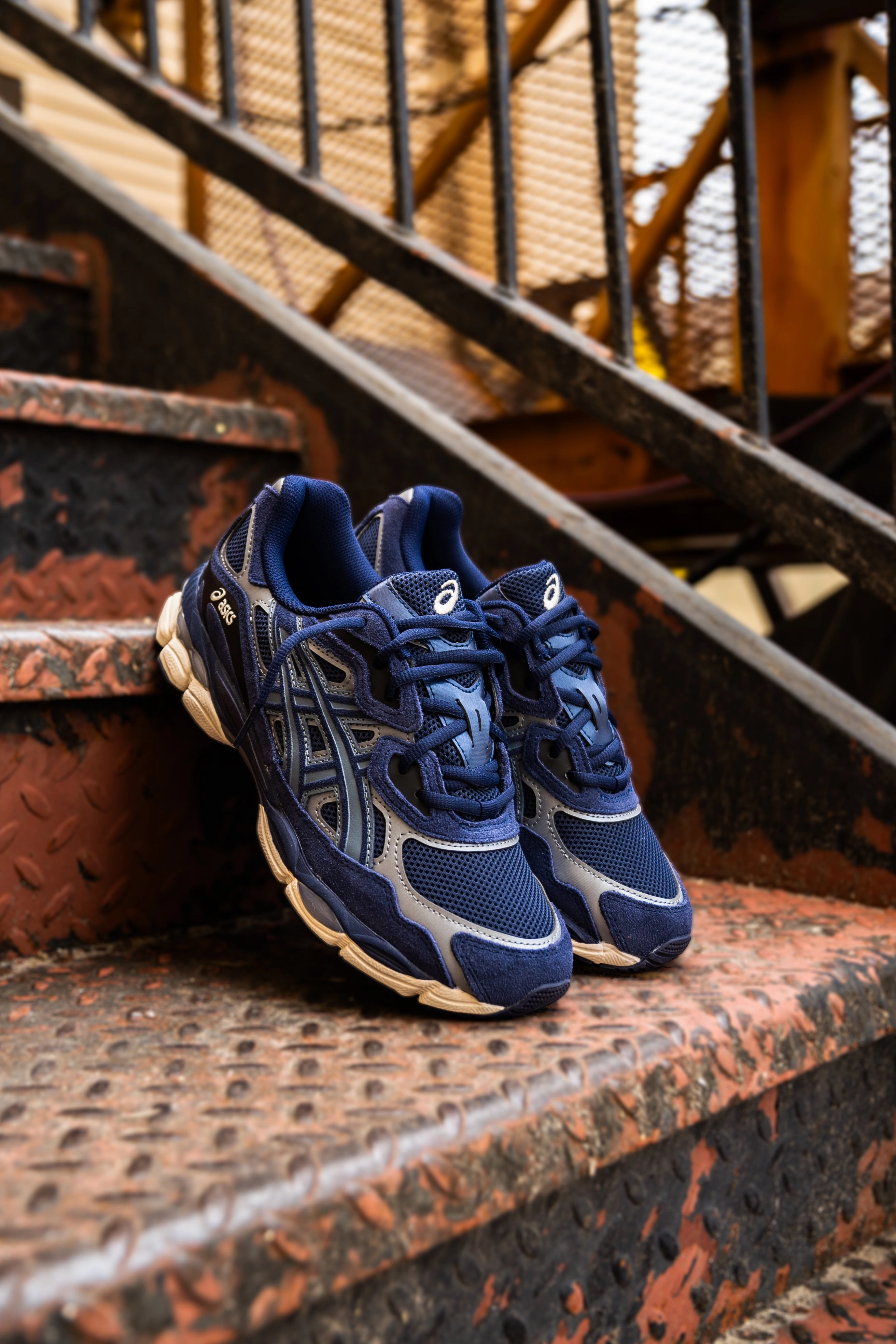 Mens Asics Gel-NYC (Midnight/Midnight) running shoe close-up shots