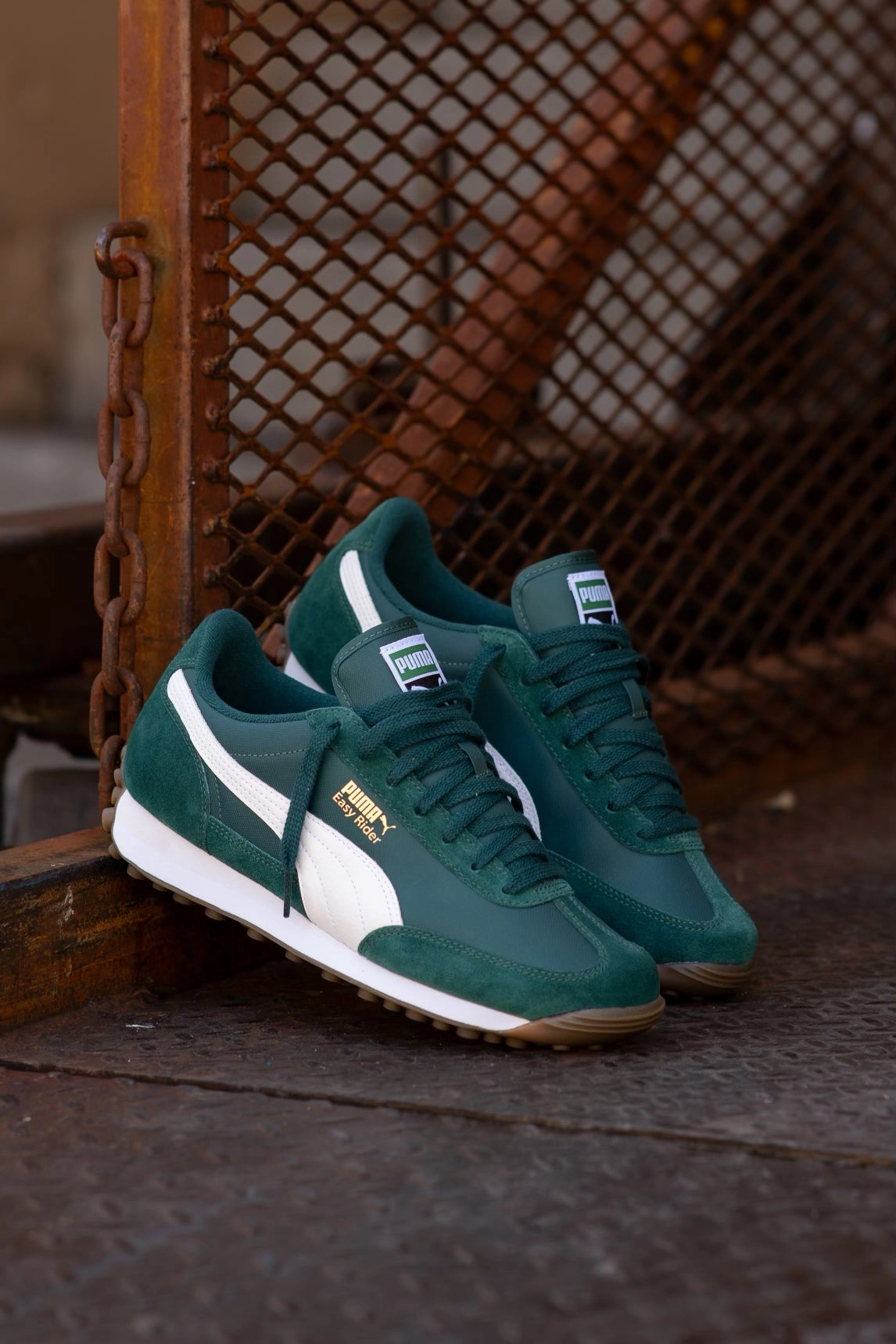 Mens Puma Easy Rider Vintage (Dark Myrtle/Puma White) Puma athletic shoe visuals