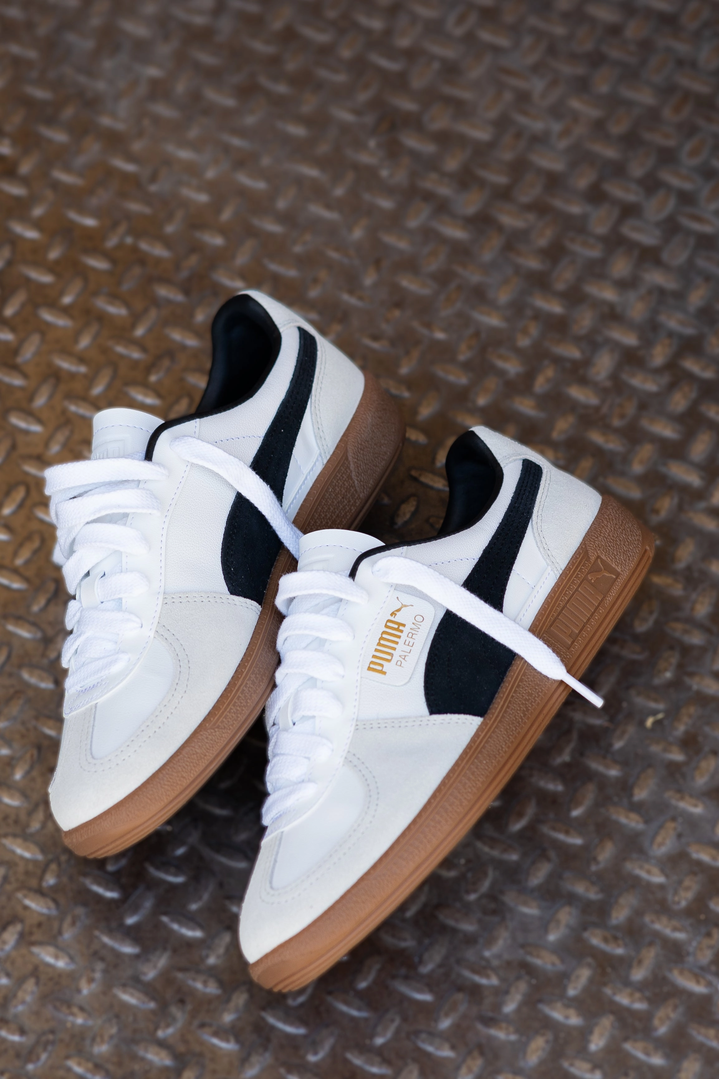 Mens Puma Palermo LTH (White/Black) Puma athletic shoe visuals