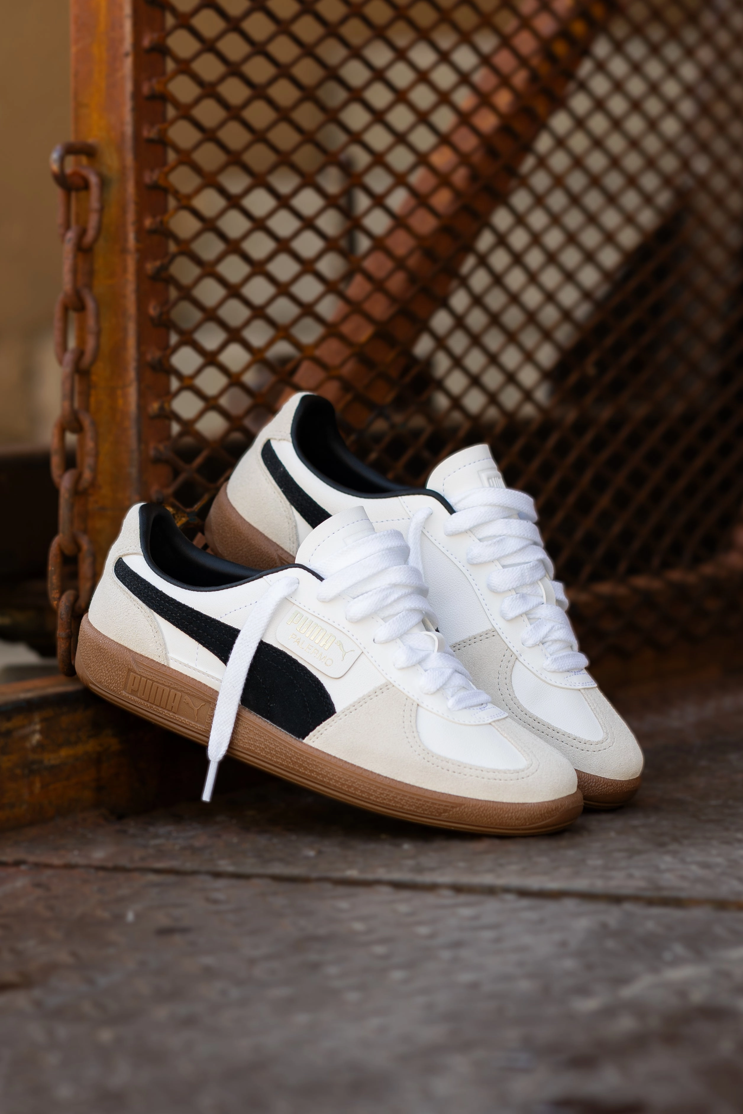 Mens Puma Palermo LTH (White/Black) Puma athletic shoe visuals