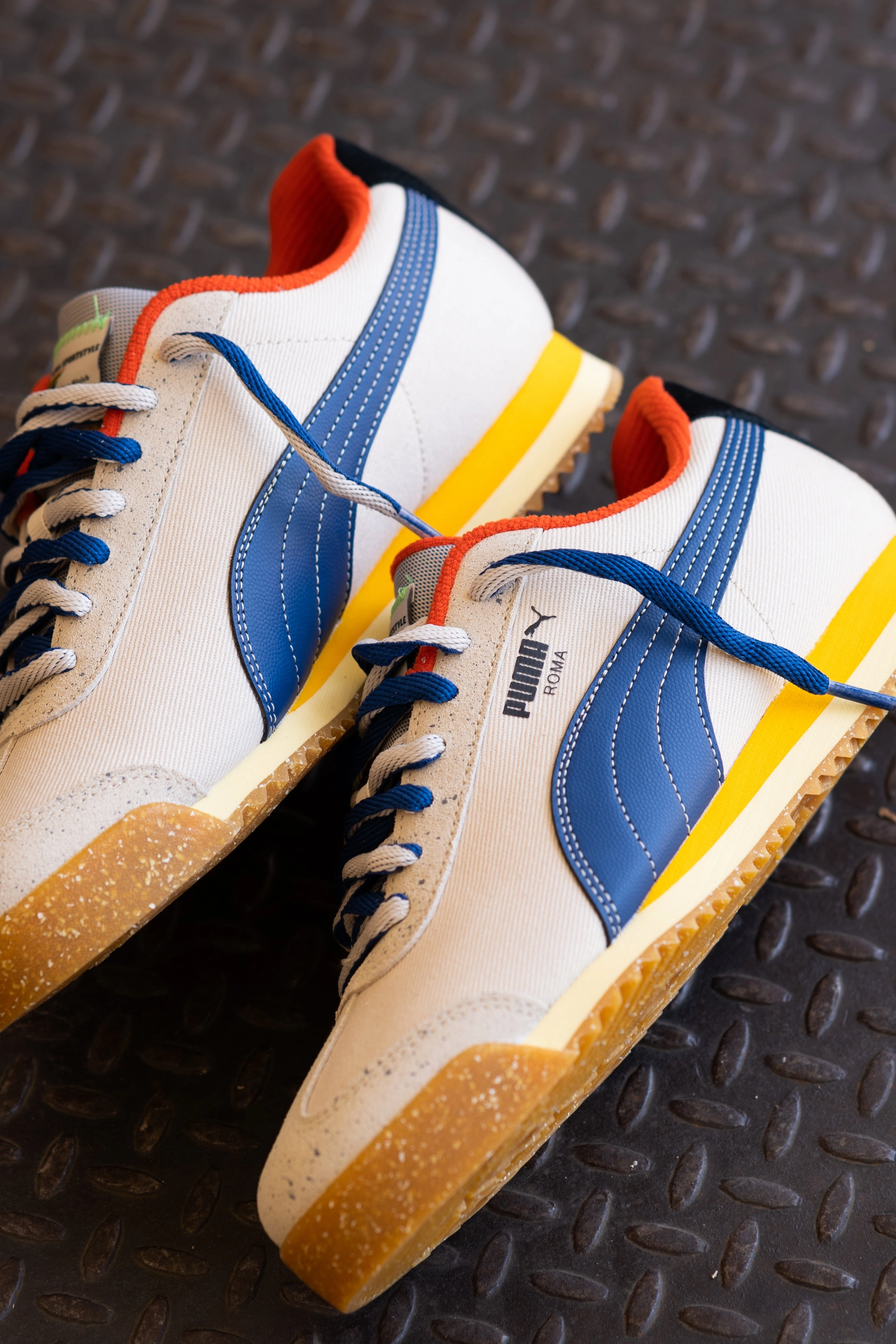 Mens Puma Roma Podium (Clyde Royal/Creamy Vanilla) Puma athletic shoe visuals