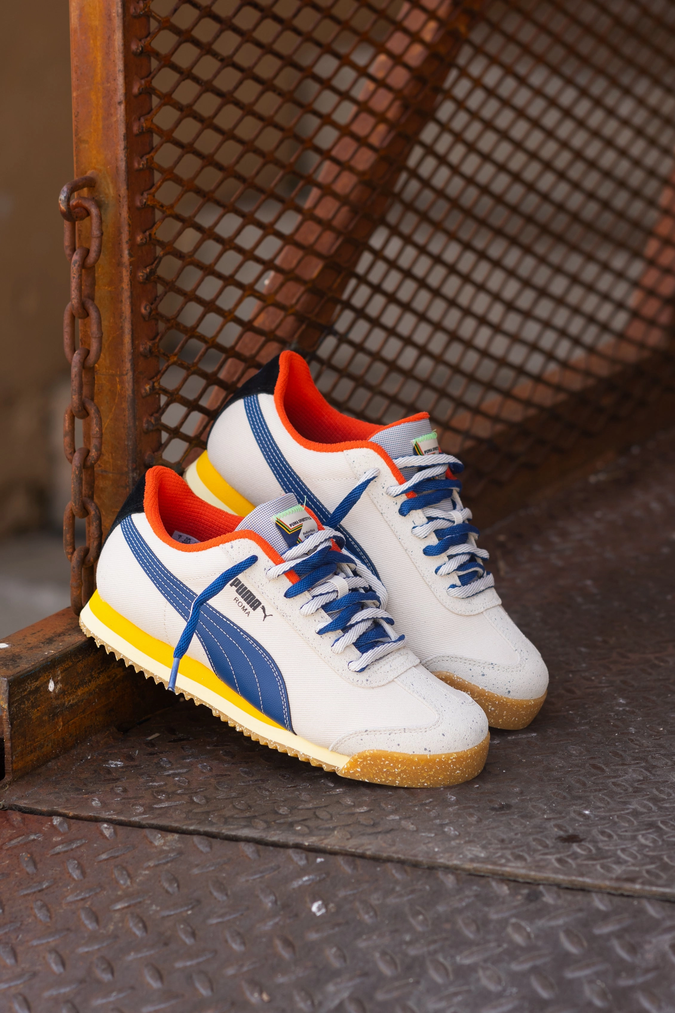Mens Puma Roma Podium (Clyde Royal/Creamy Vanilla) Puma athletic shoe visuals