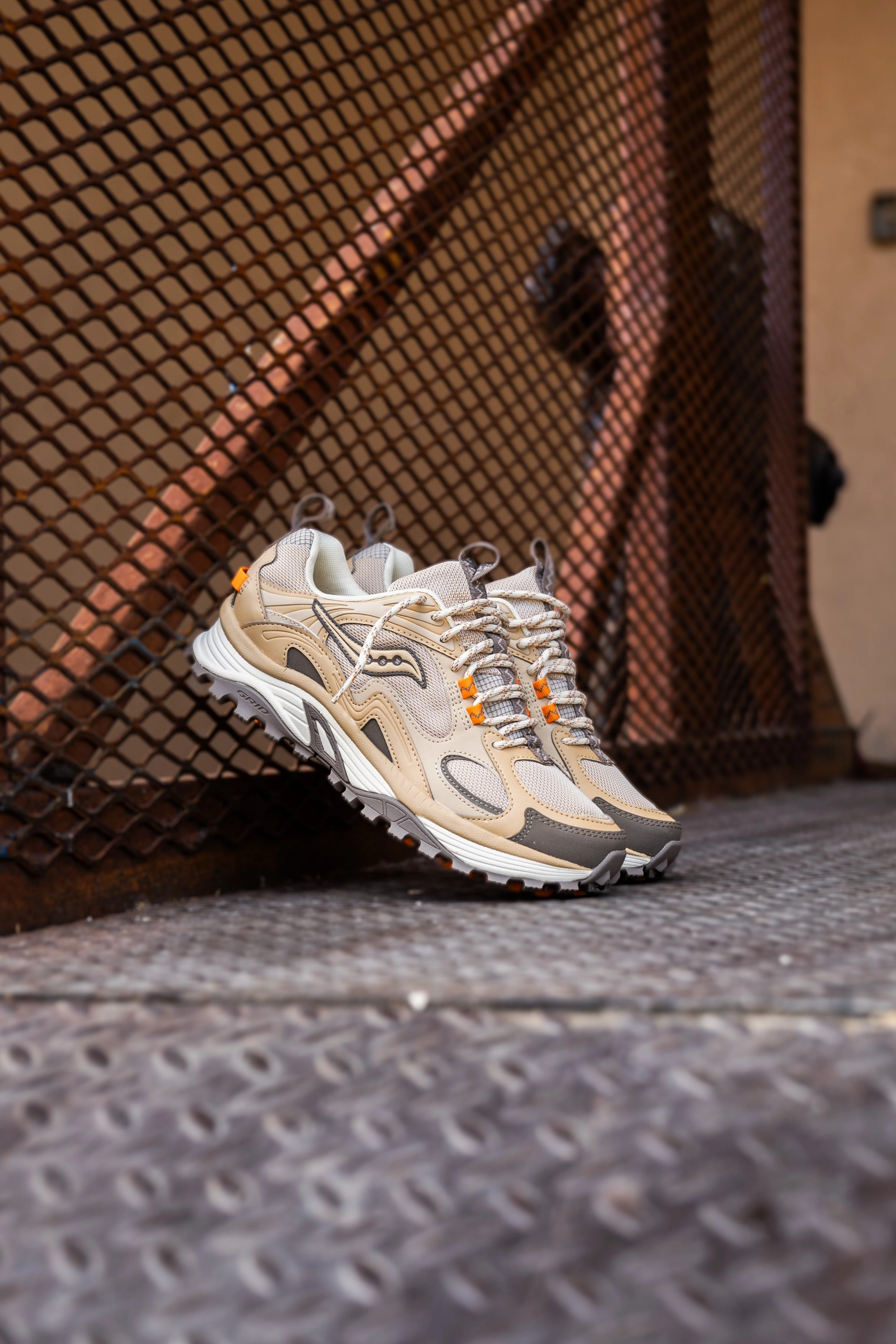 Mens Saucony Grid Aura X (Whey/Orange) Saucony versatile athletic footwear