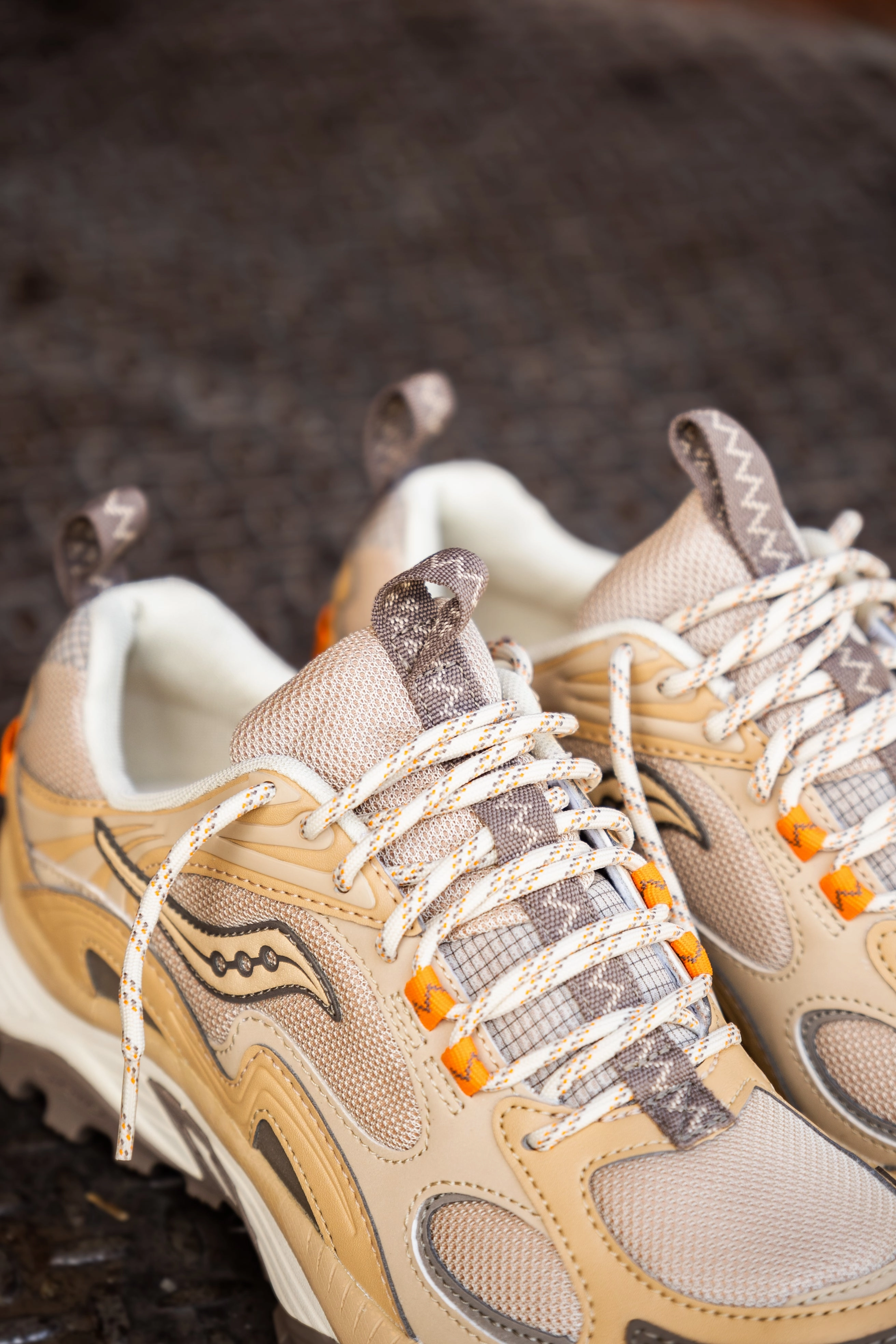 Mens Saucony Grid Aura X (Whey/Orange) Saucony versatile athletic footwear