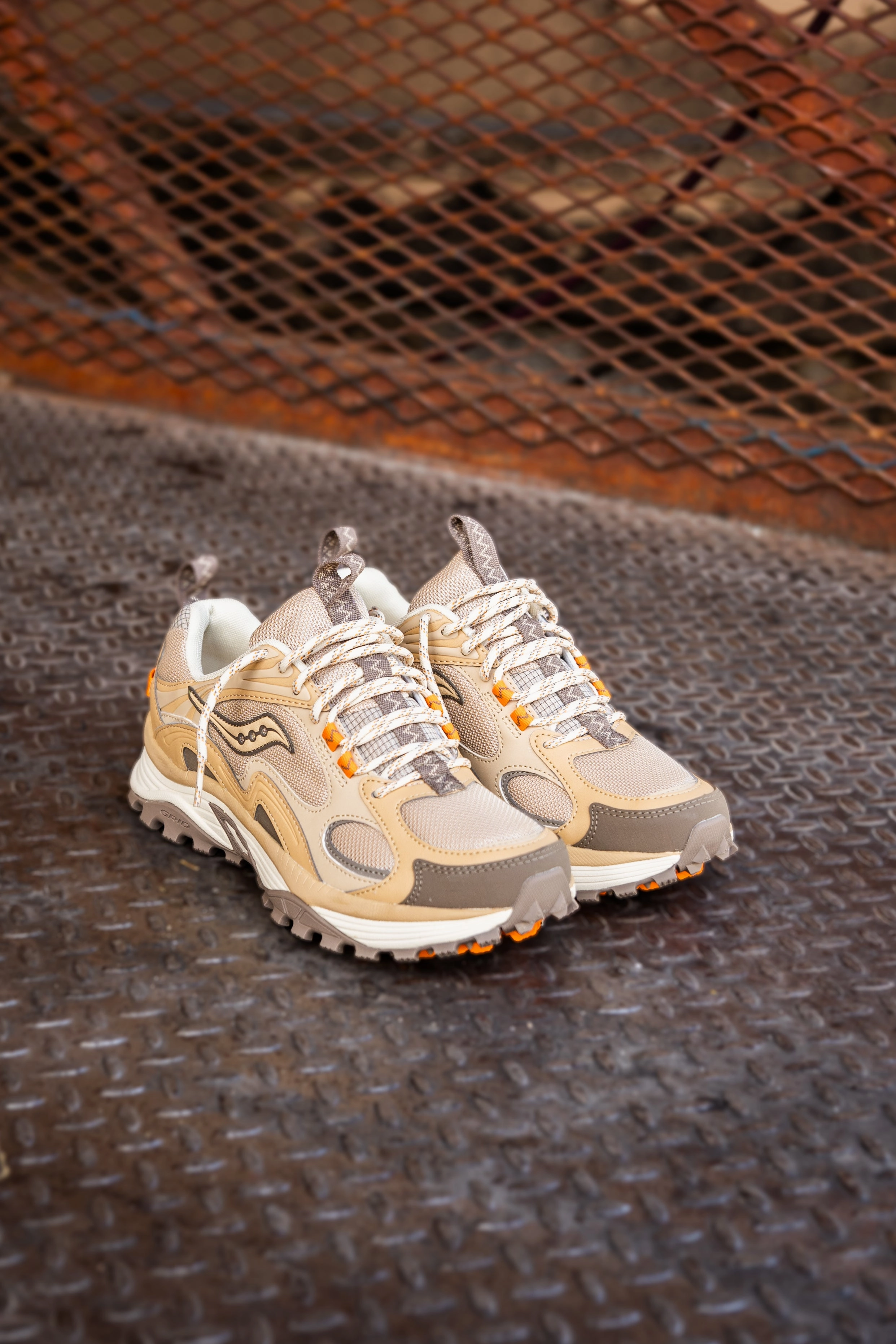 Mens Saucony Grid Aura X (Whey/Orange) Saucony versatile athletic footwear