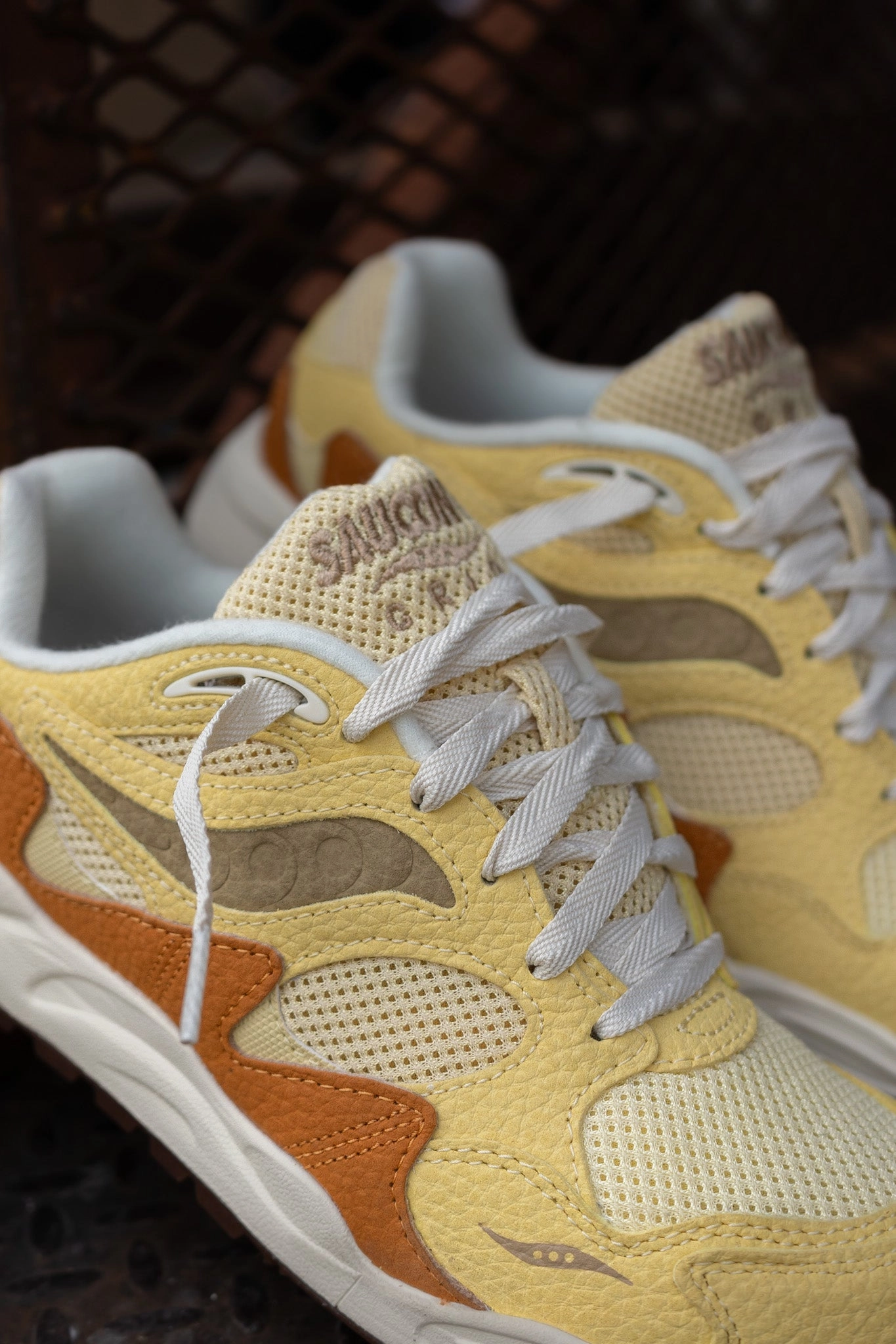 Mens Saucony Grid Shadow 2 (Mustard/Tan) Saucony versatile athletic footwear