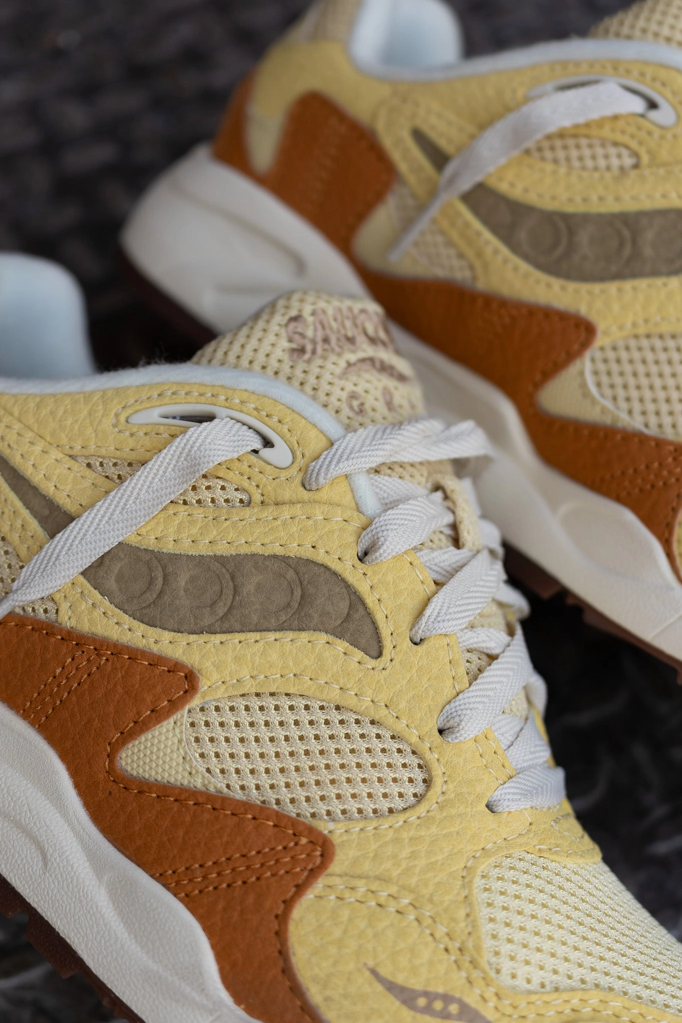 Mens Saucony Grid Shadow 2 (Mustard/Tan) Saucony versatile athletic footwear